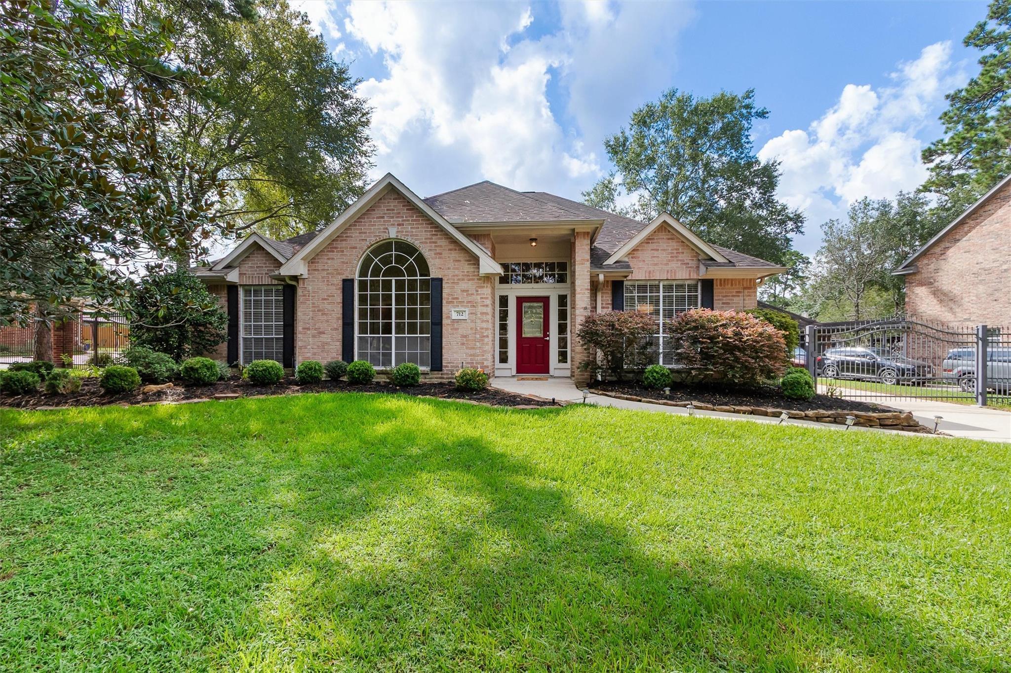 712 Forest Lane Drive