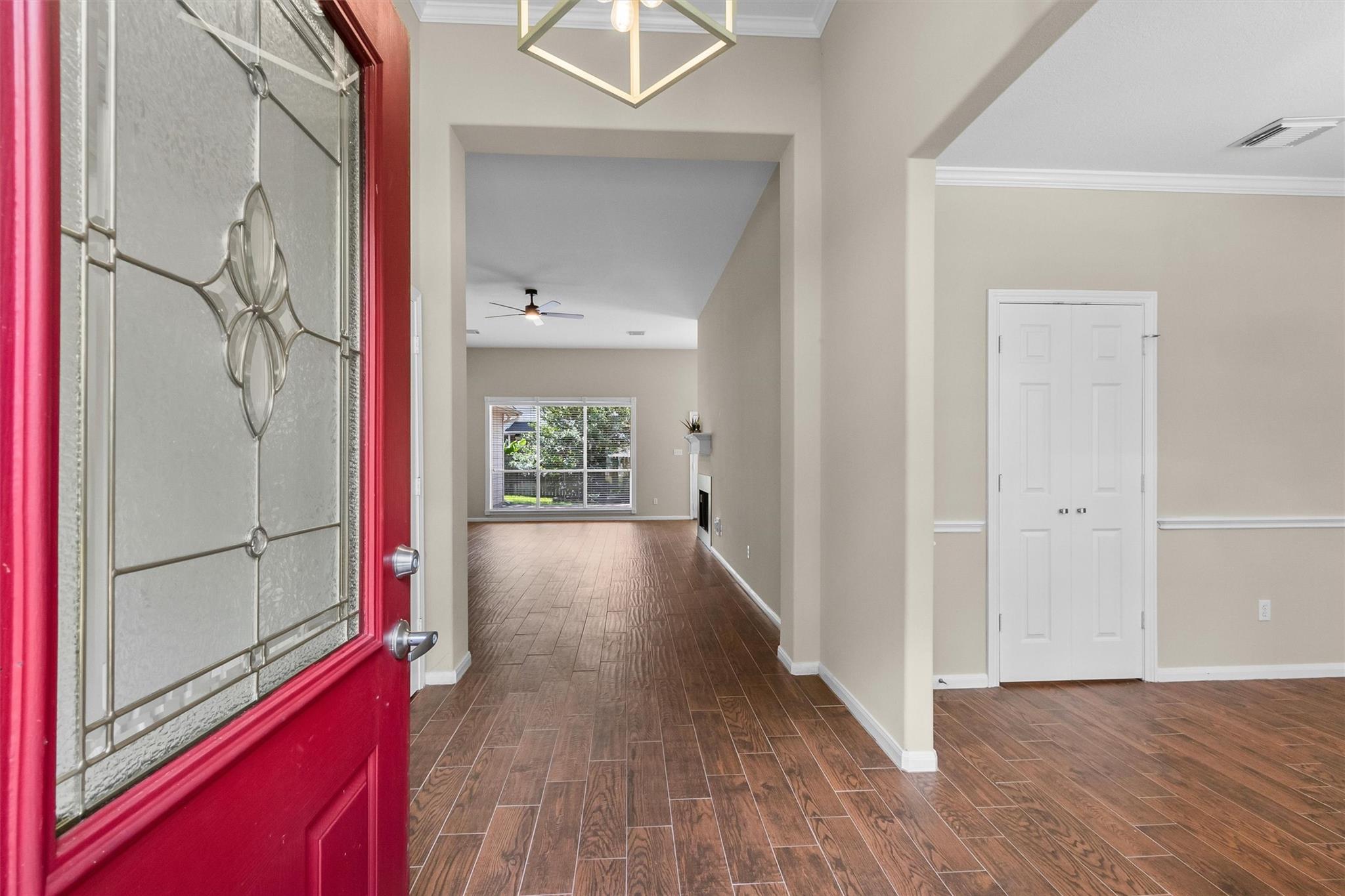 712 Forest Lane Drive