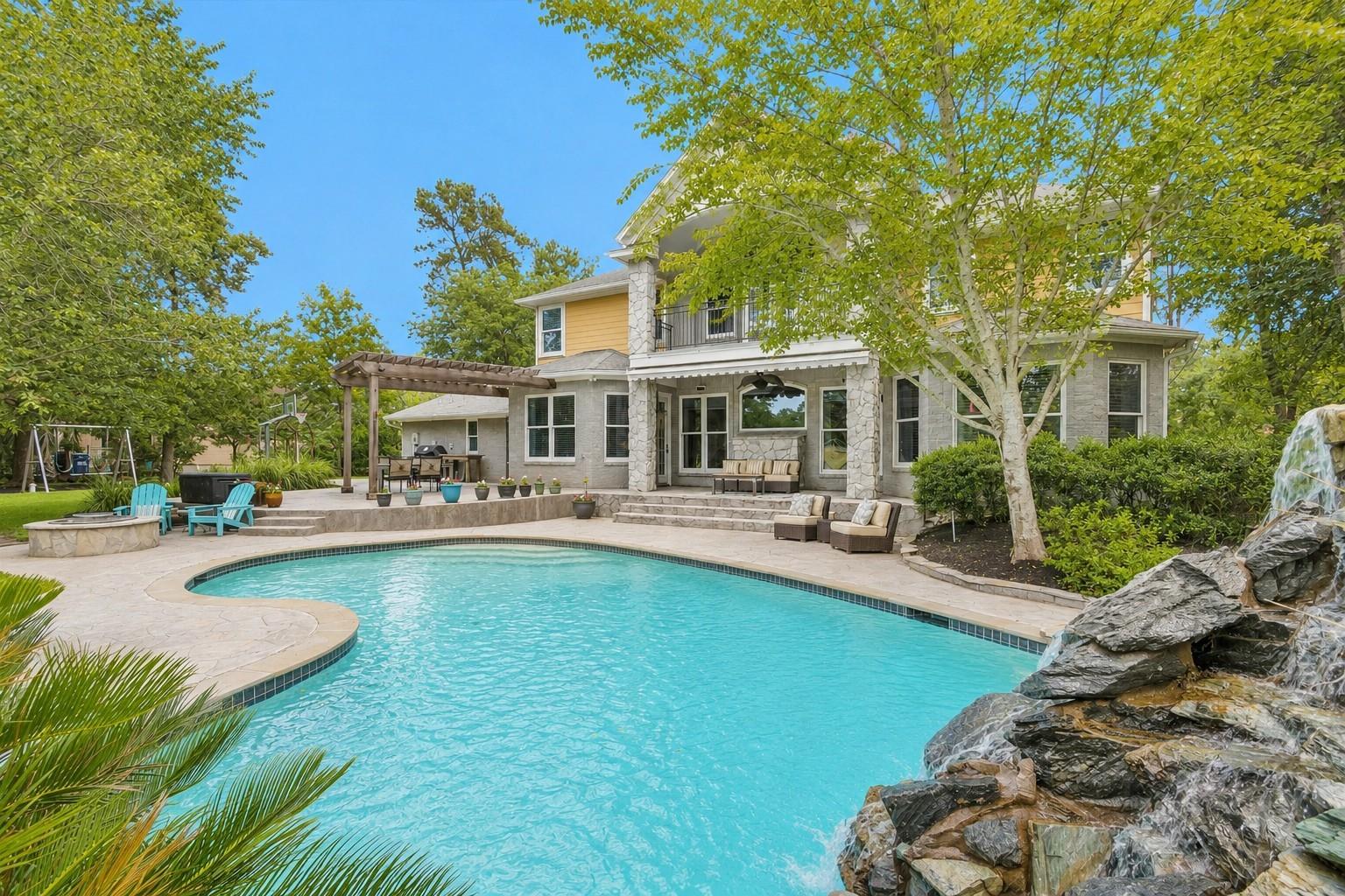 9726 Crestwater Circle