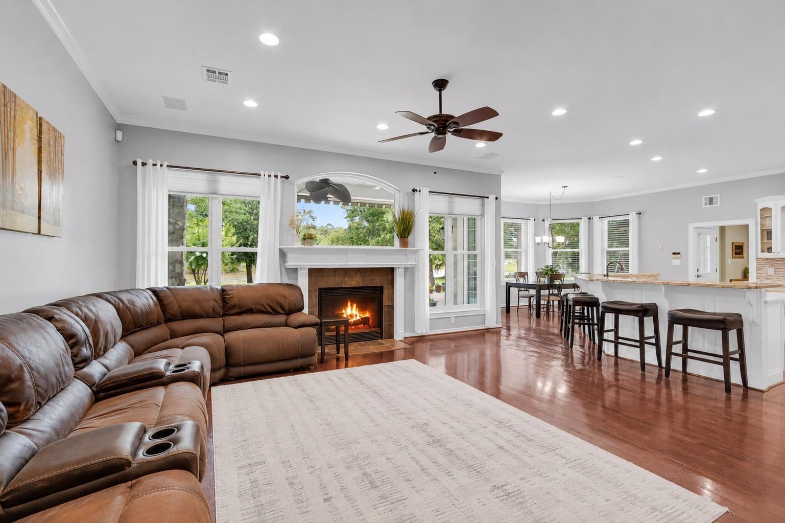 9726 Crestwater Circle