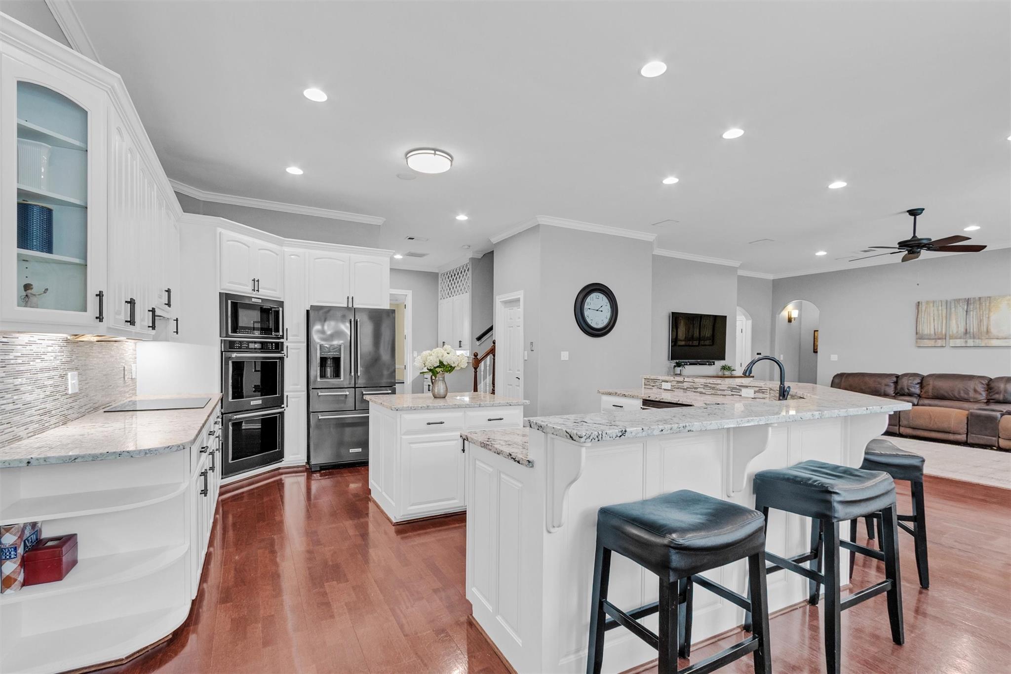 9726 Crestwater Circle