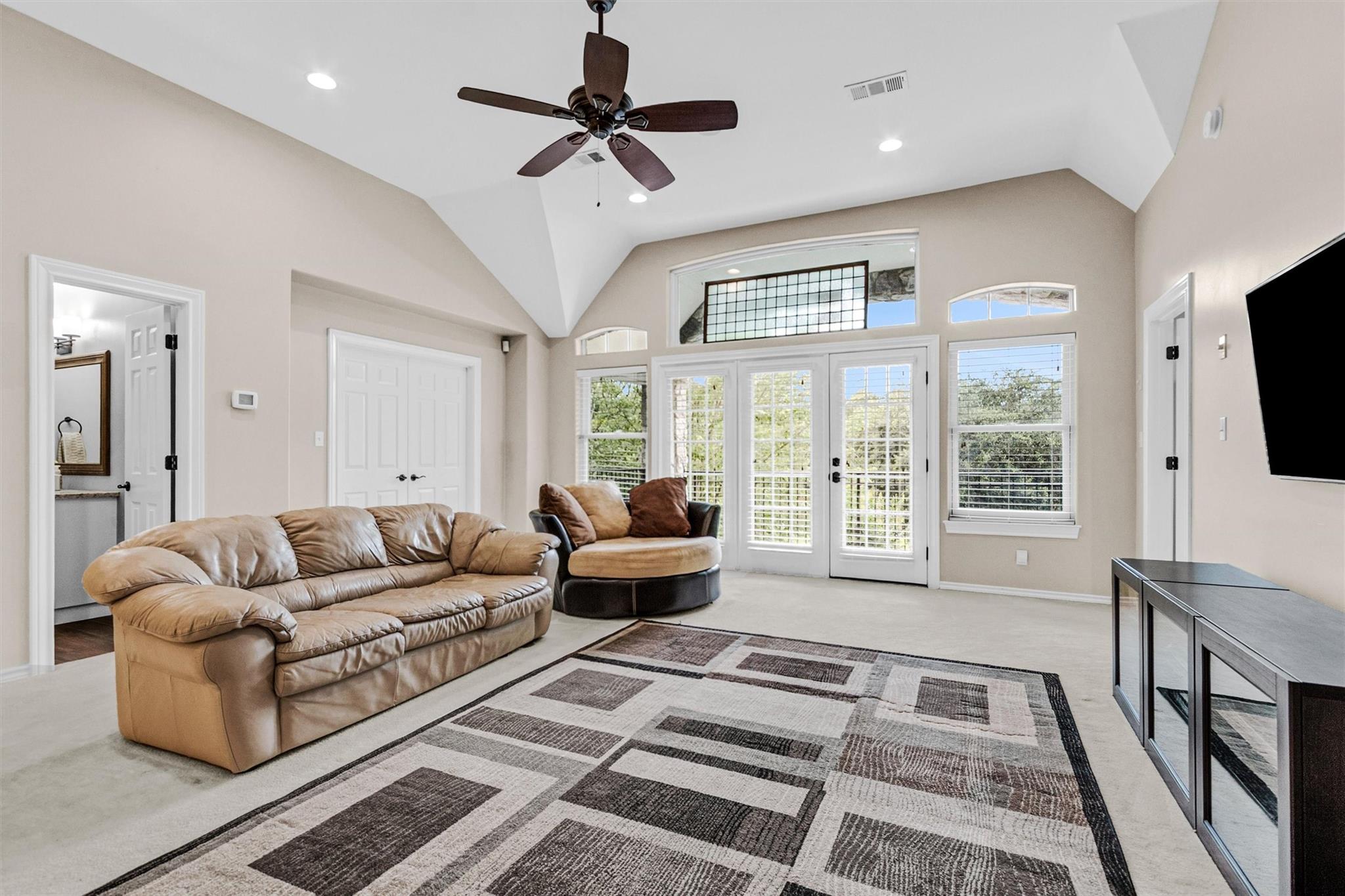 9726 Crestwater Circle
