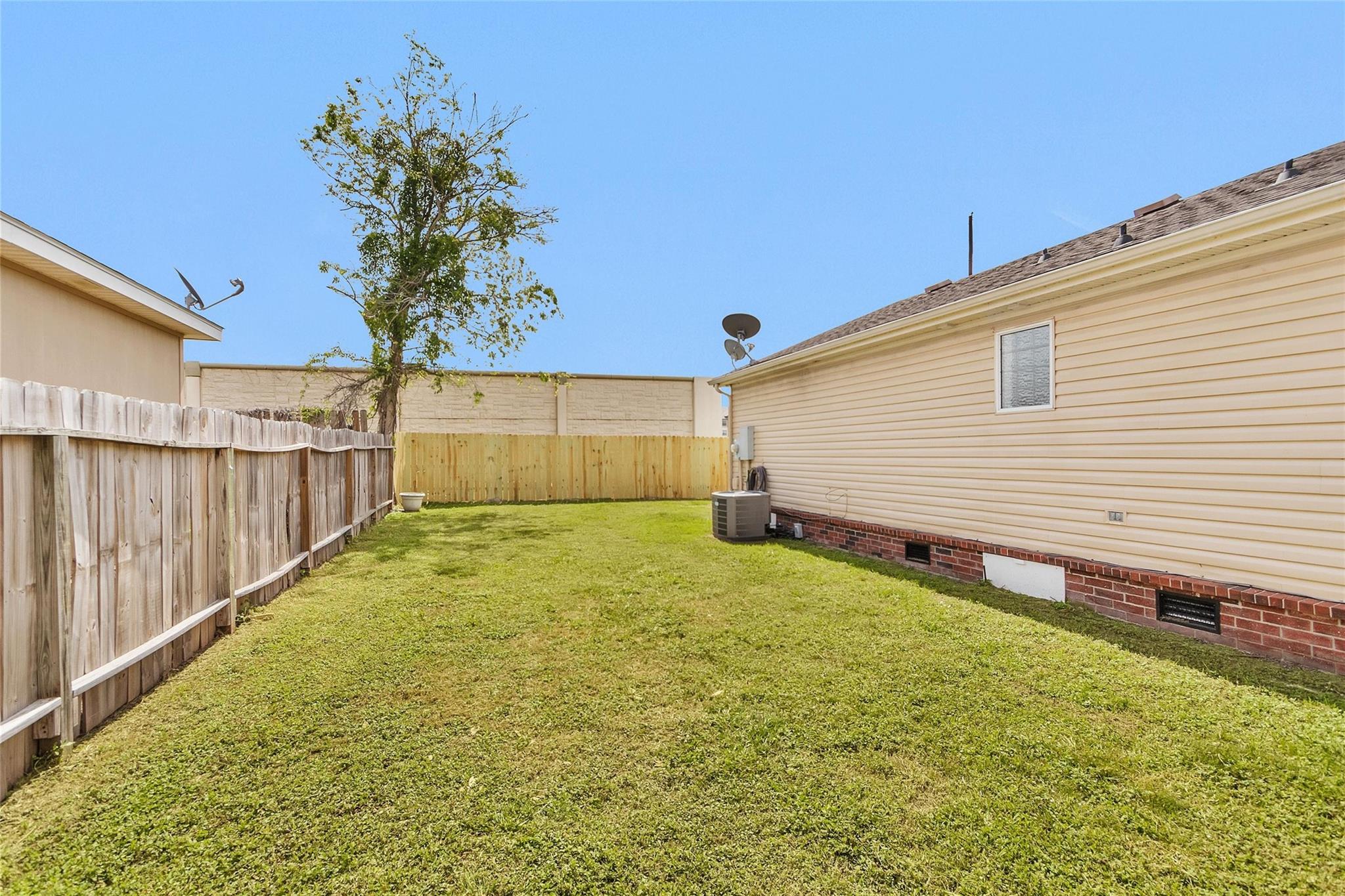 10027 Berrypatch Lane