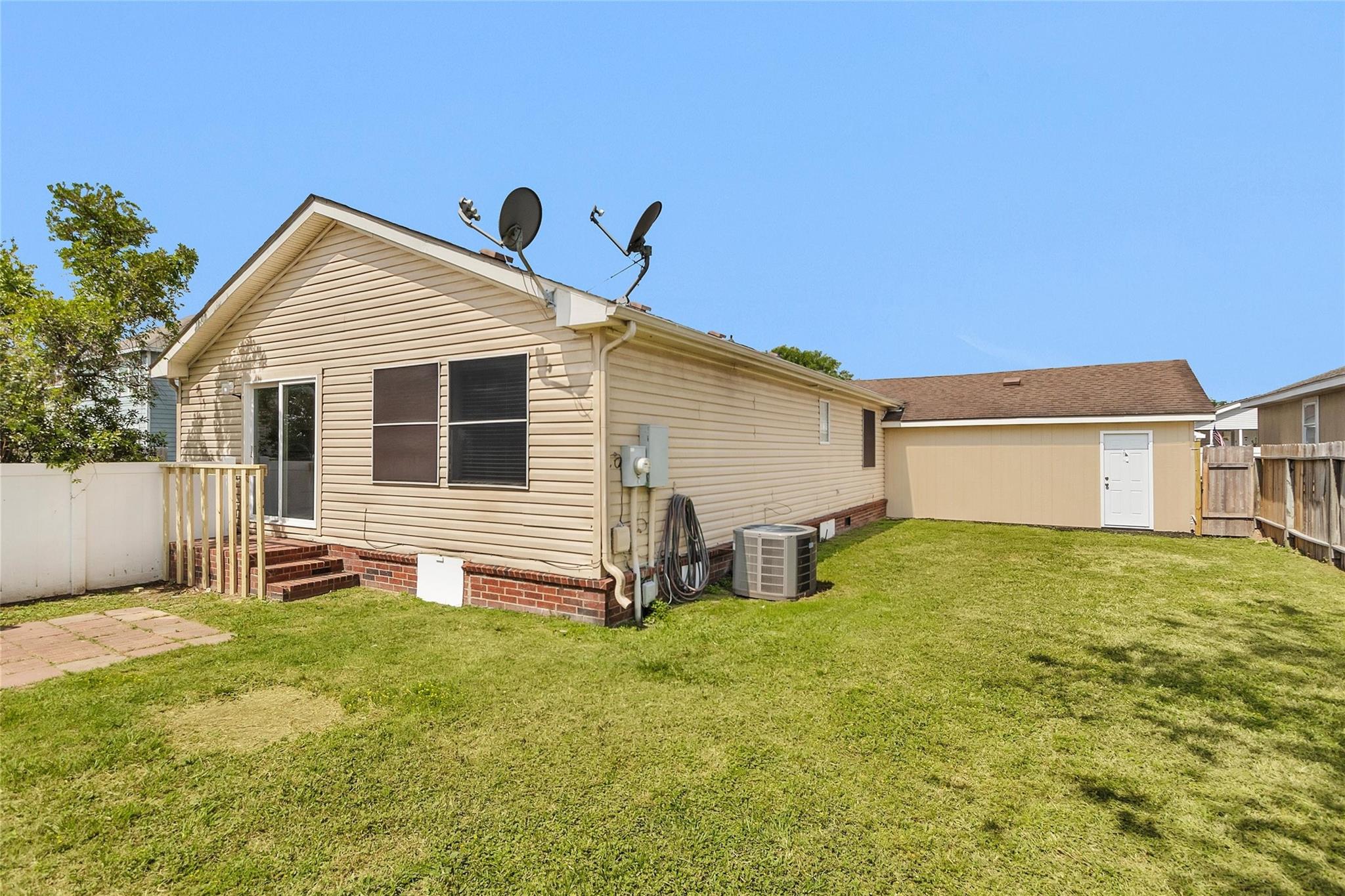 10027 Berrypatch Lane
