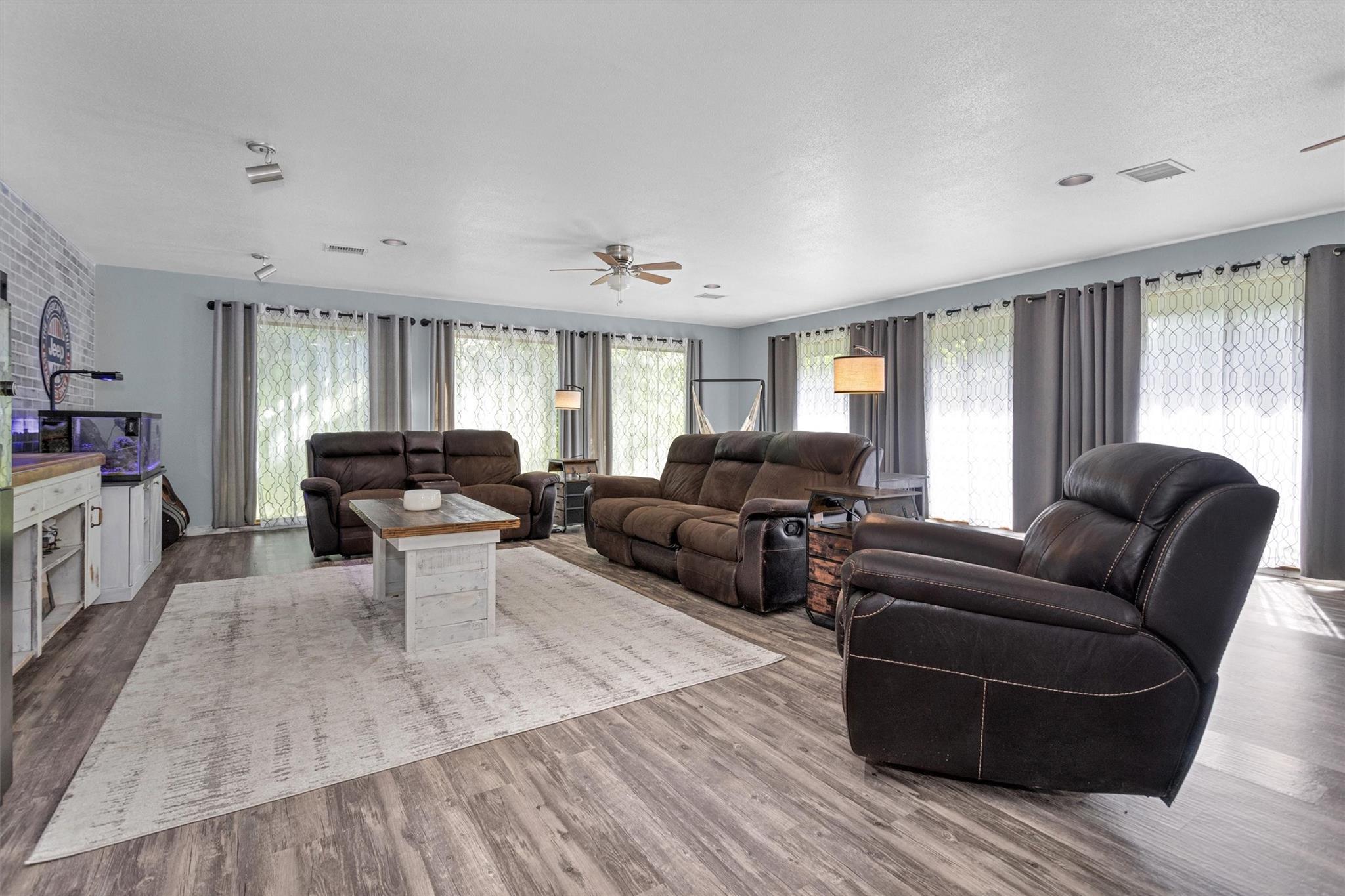 1708 League Line Road