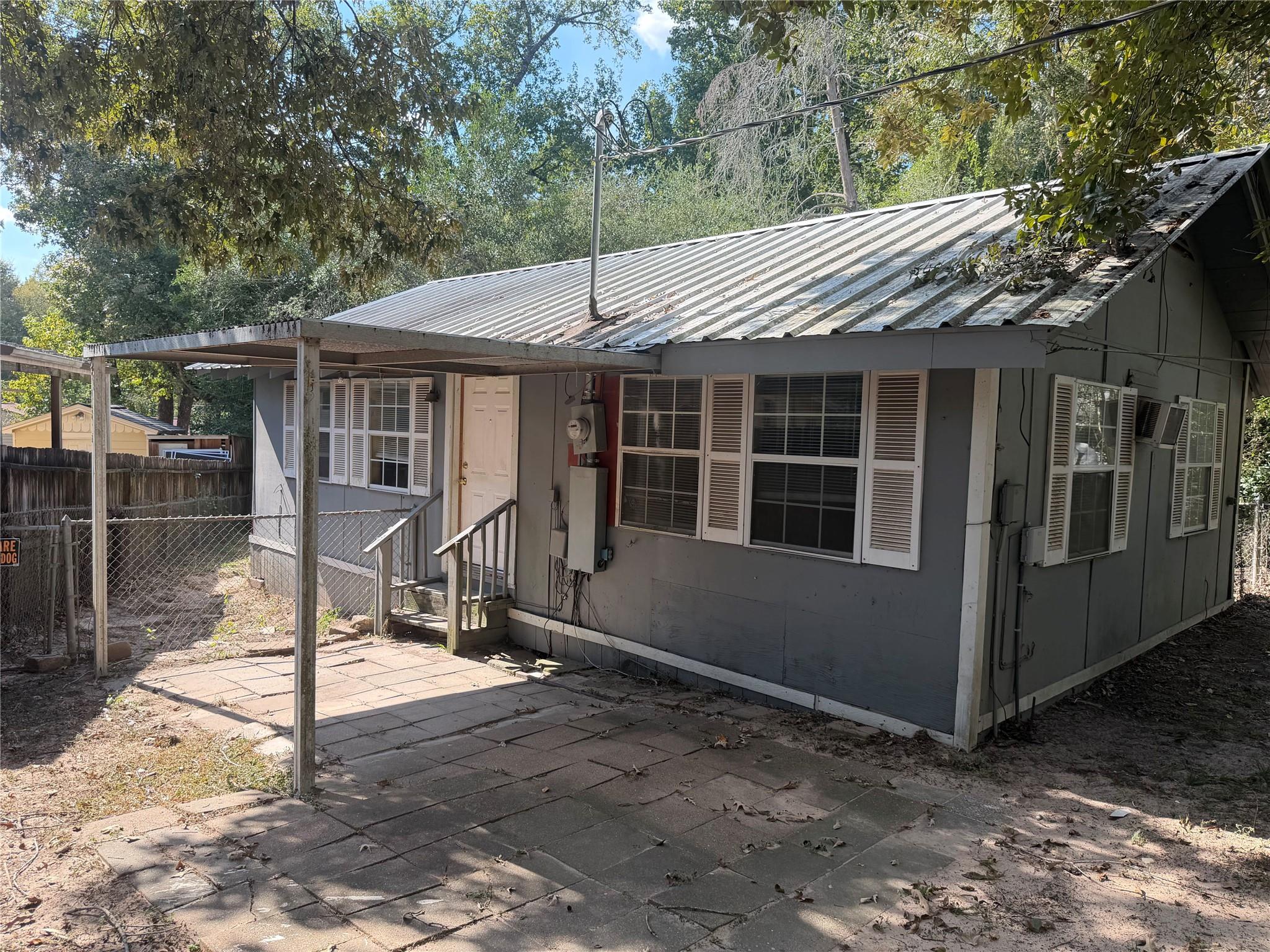 5912 Skylane Drive