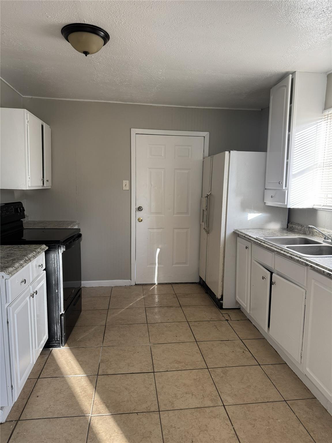 705 Smokey River Bend
