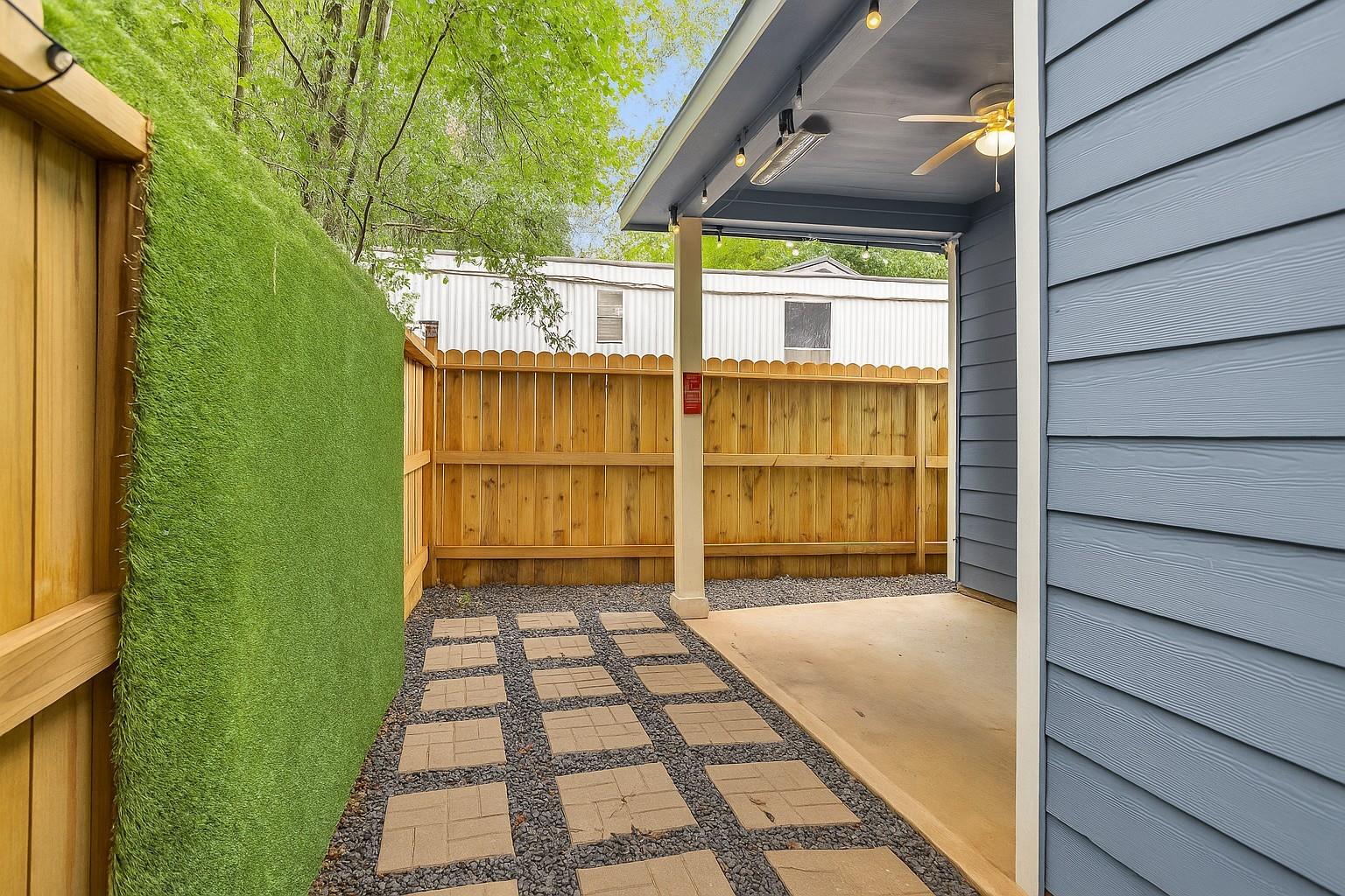 286 Westchase
