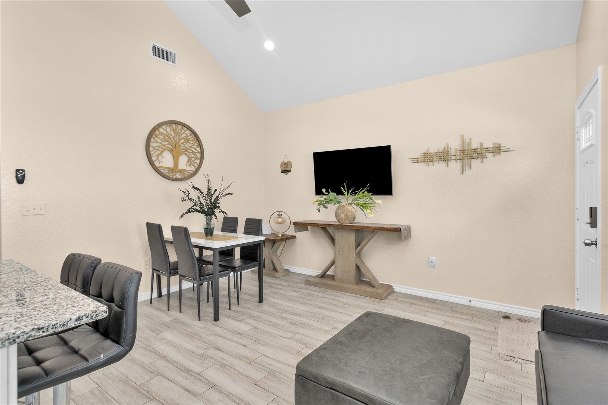 286 Westchase