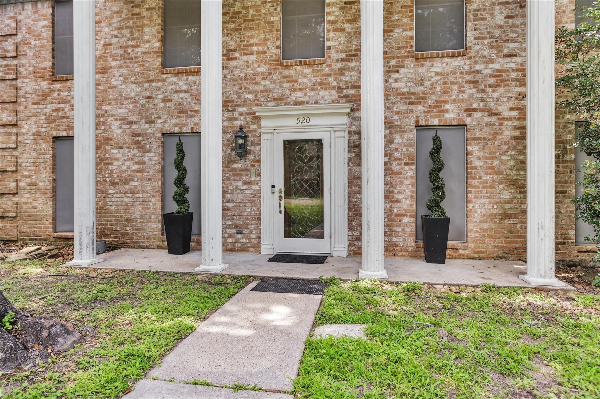 520 Beauregard Drive
