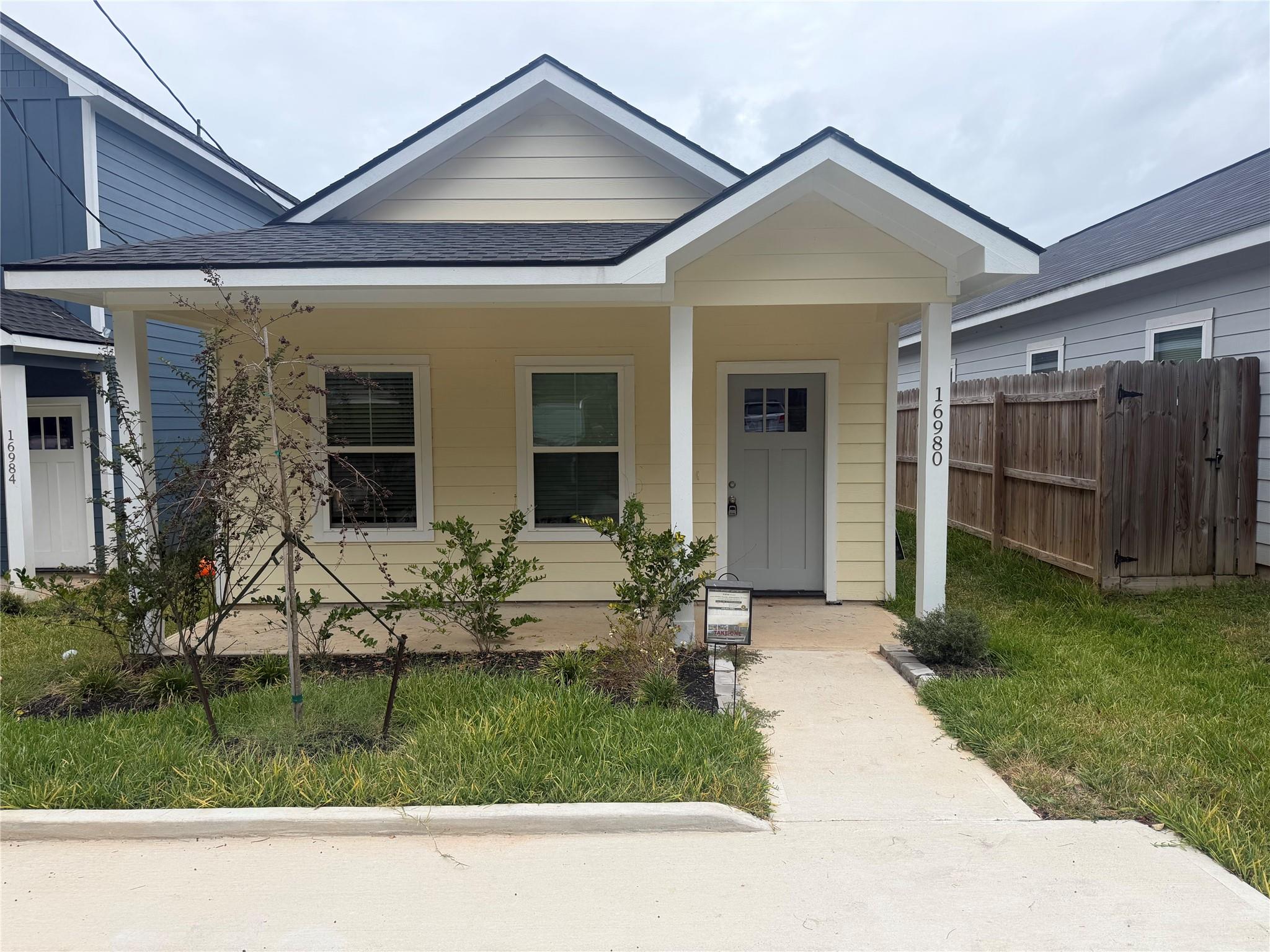 16980 Kempwood
