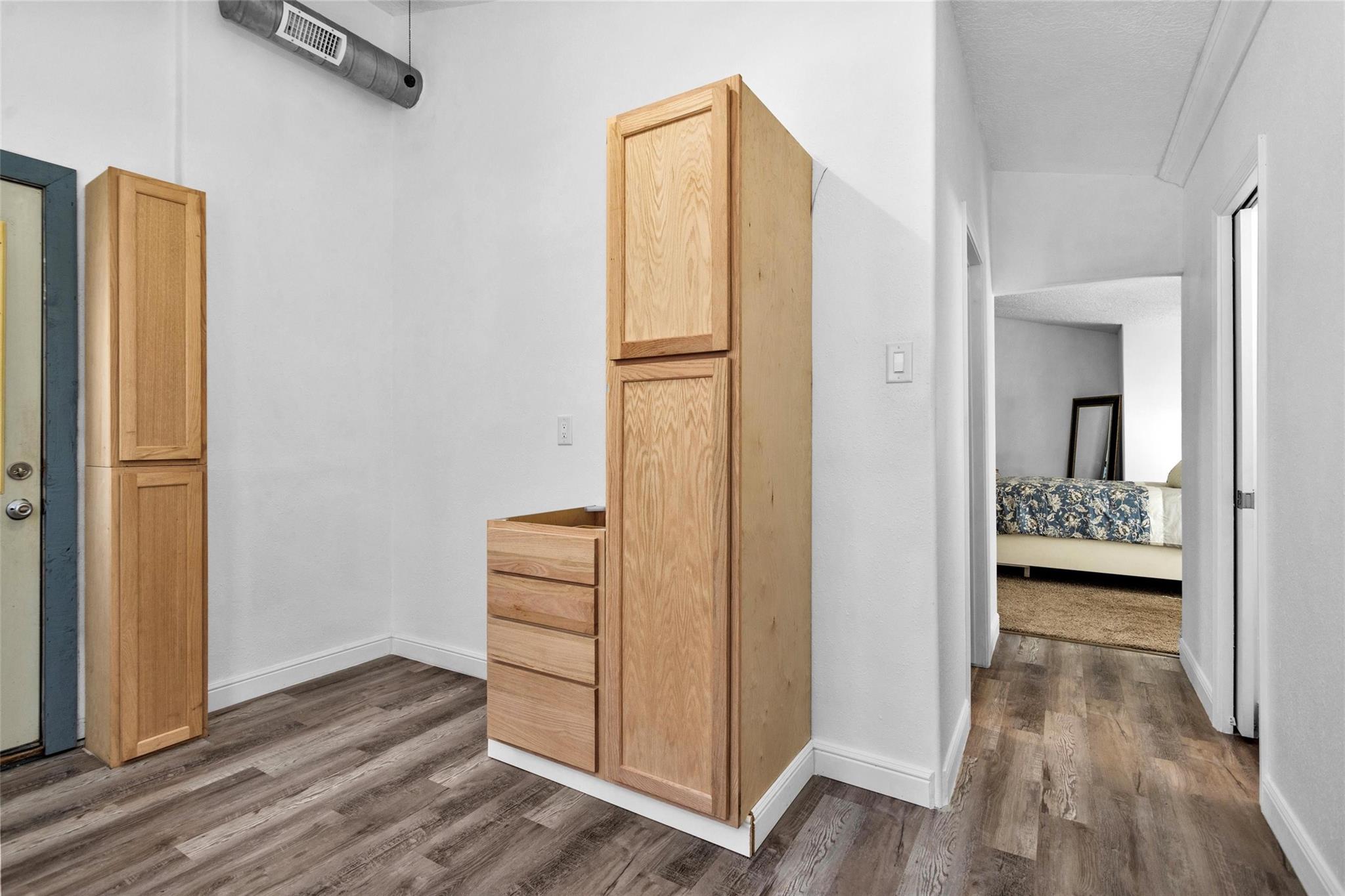 5721 Cessna Drive