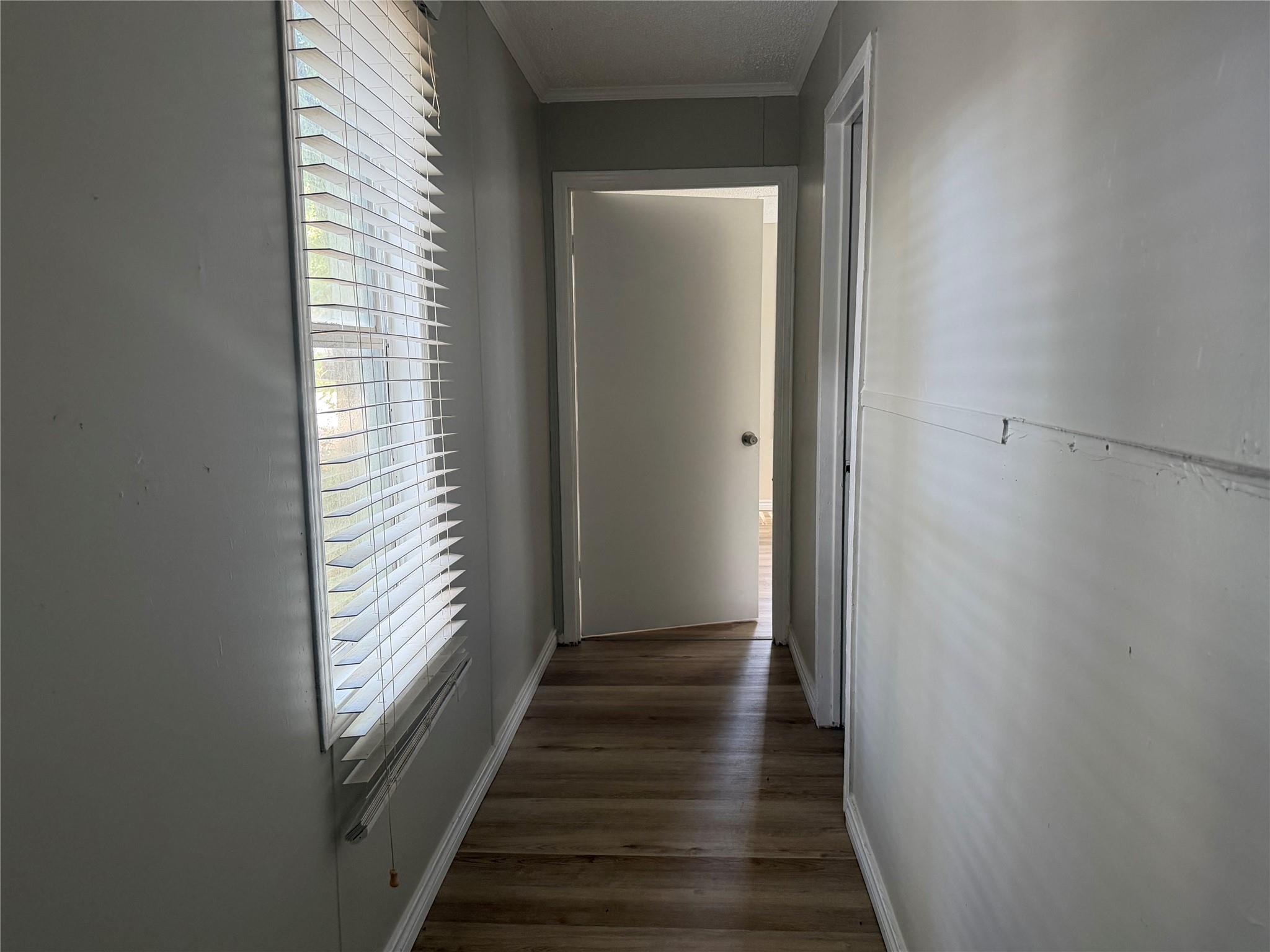 910 Queenswood