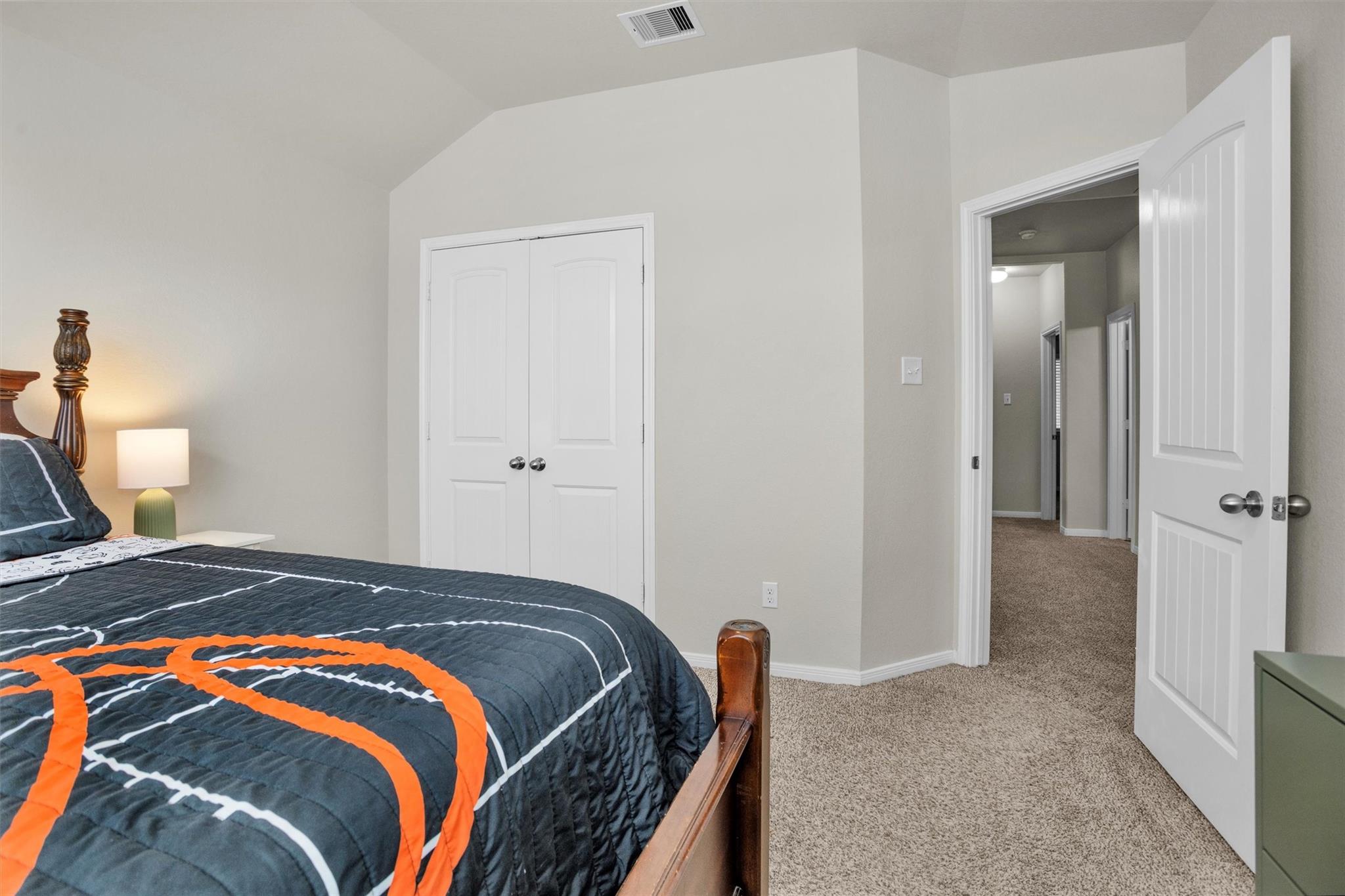 9587 E Woodmark