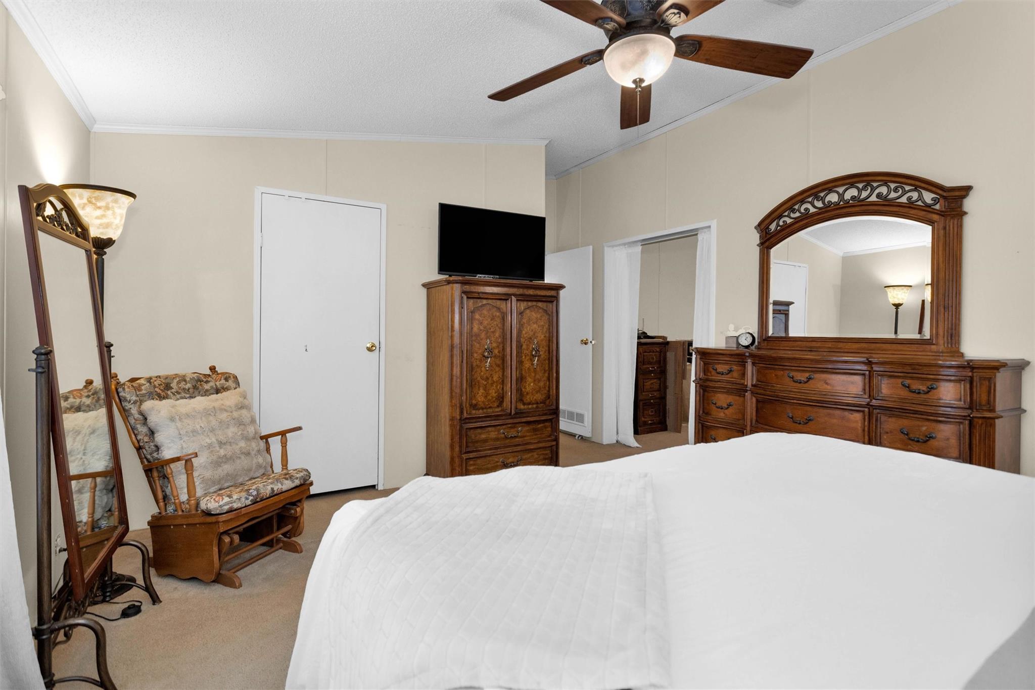28136 Old Highway 105 W