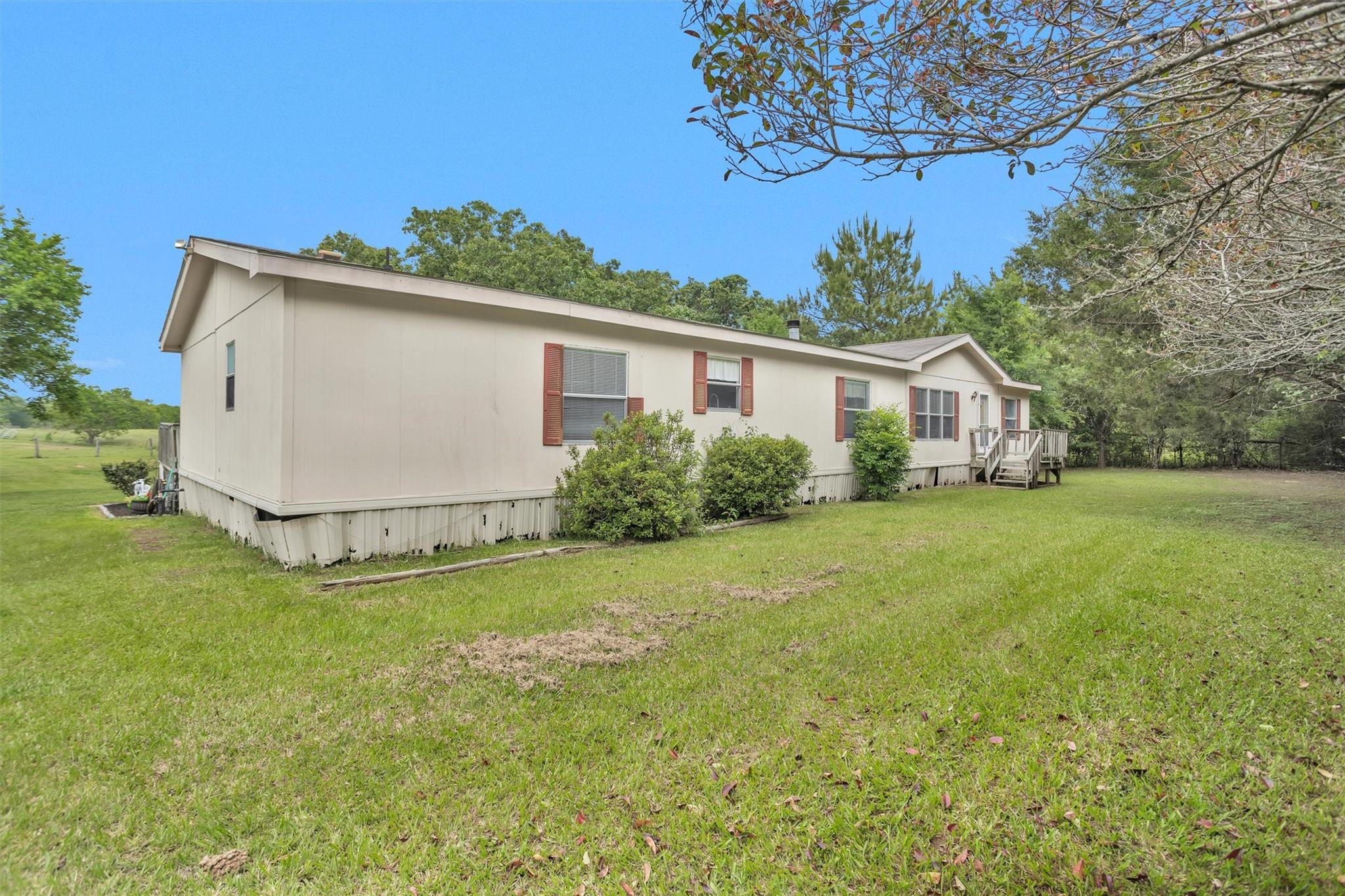 28136 Old Highway 105 W