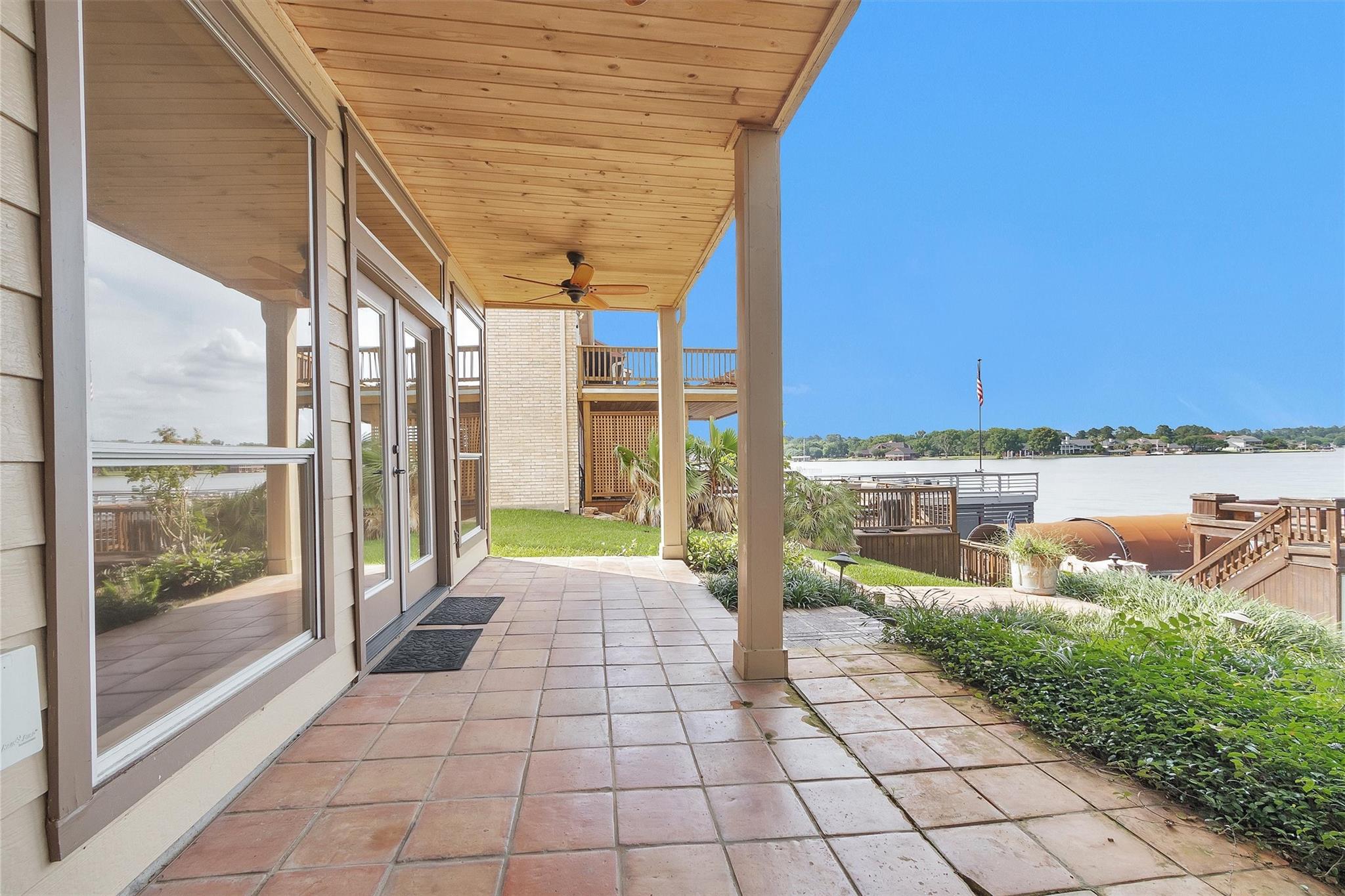 1130 Lake View Drive