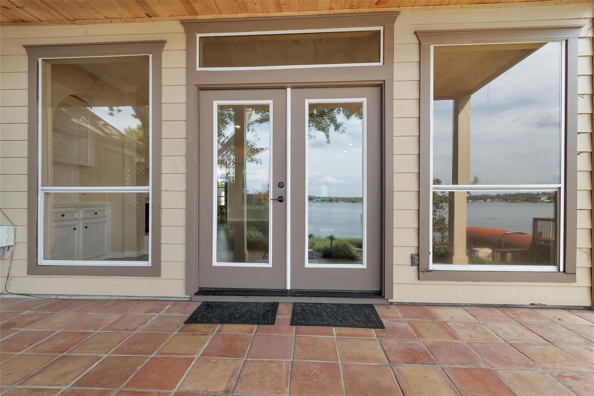 1130 Lake View Drive