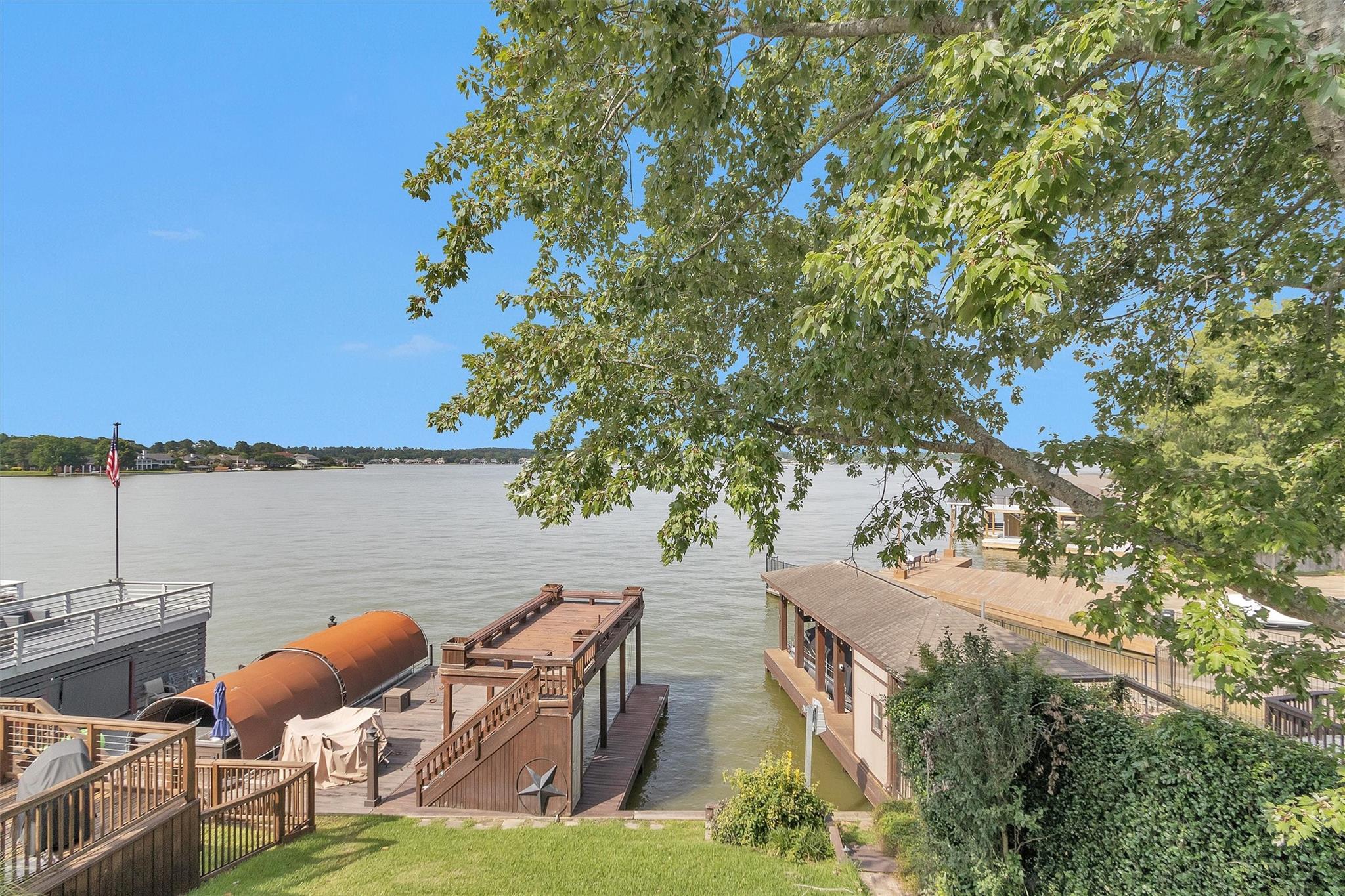 1130 Lake View Drive