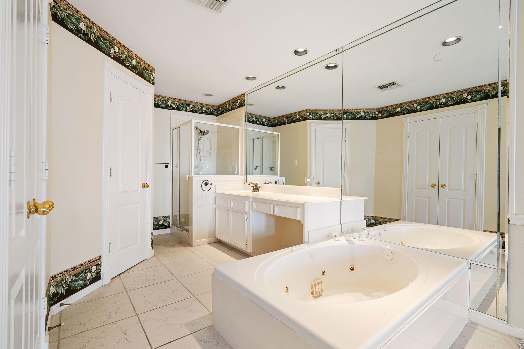 1130 Lake View Drive