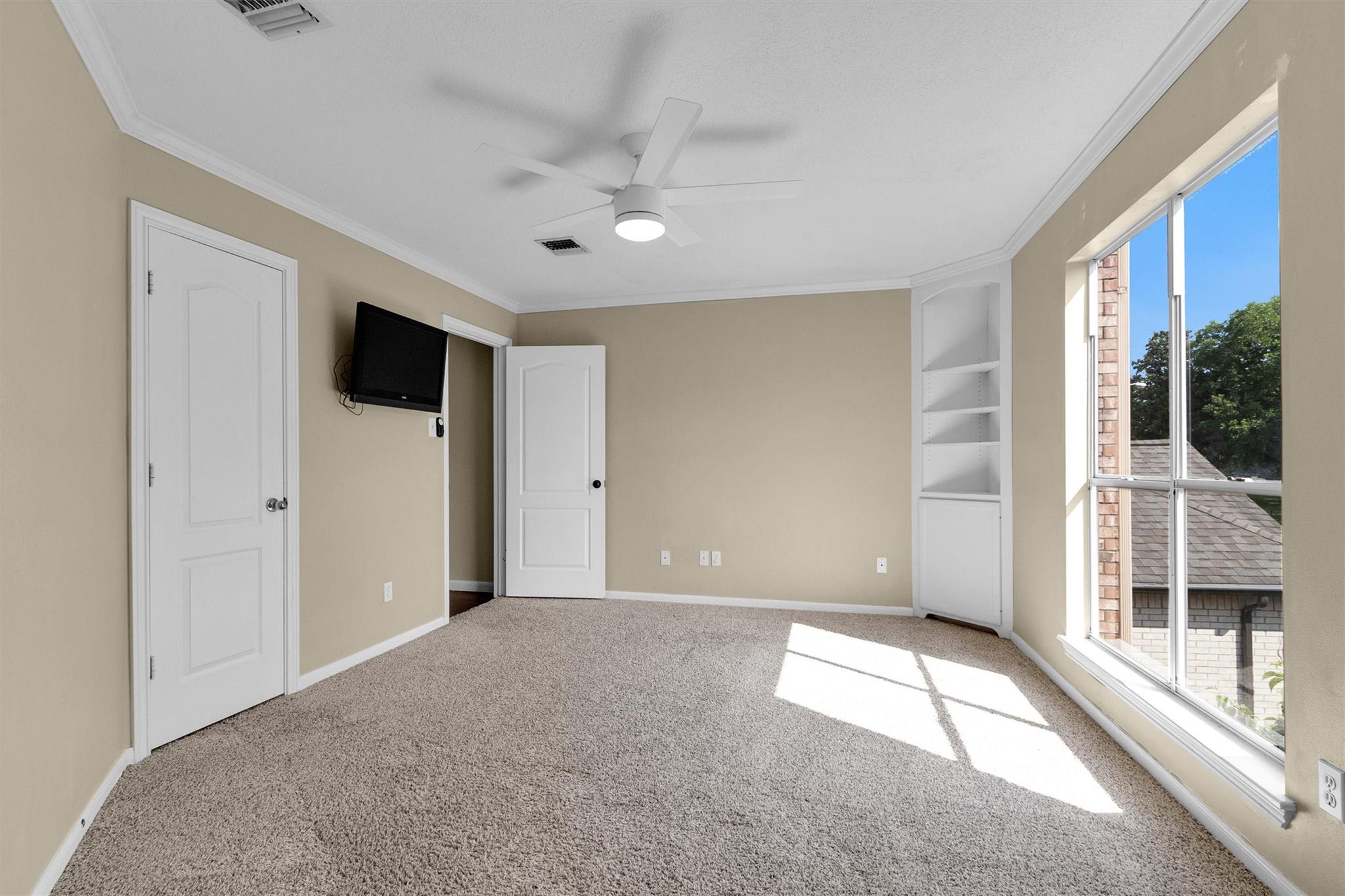 1130 Lake View Drive