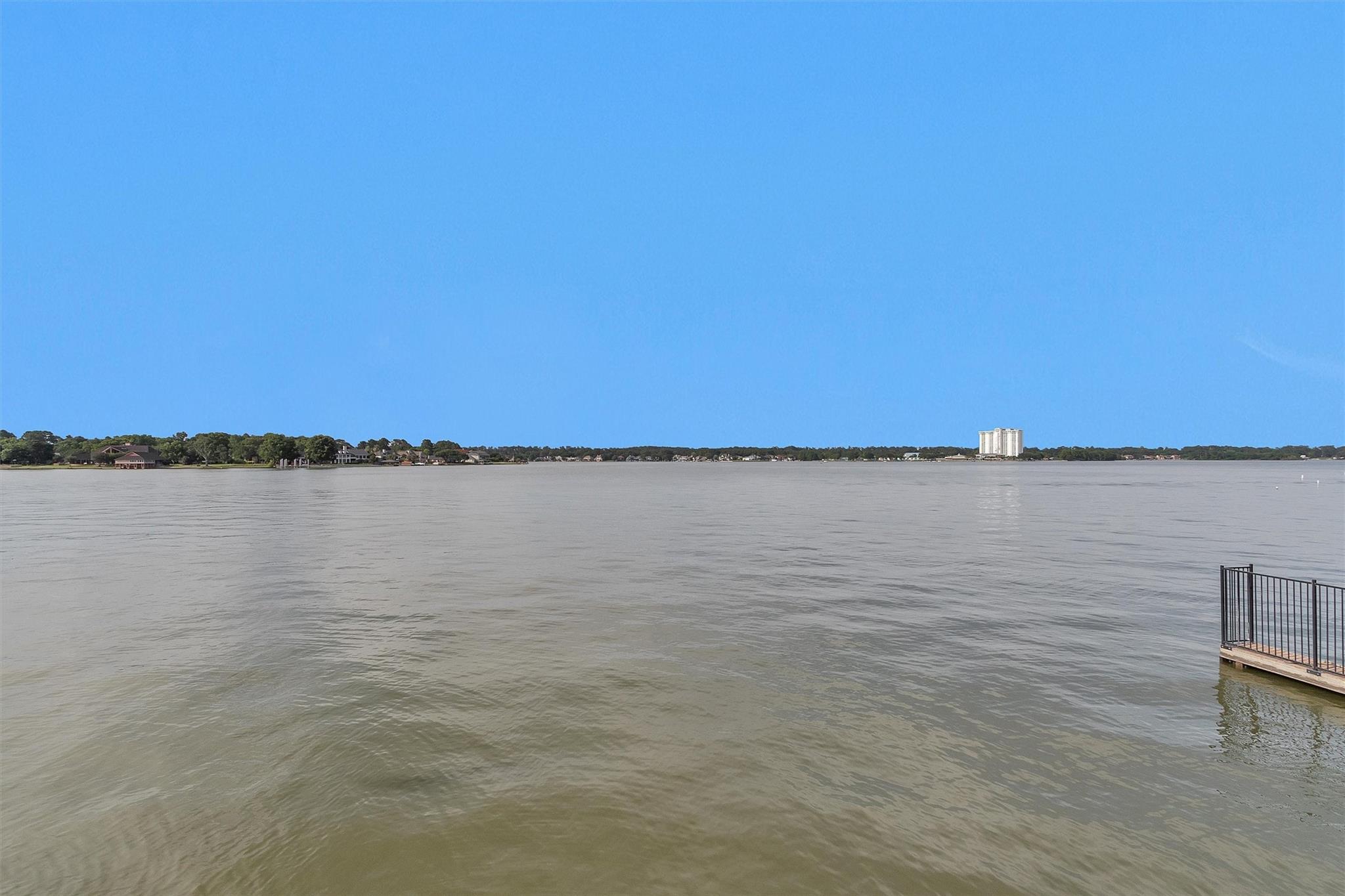 1130 Lake View Drive