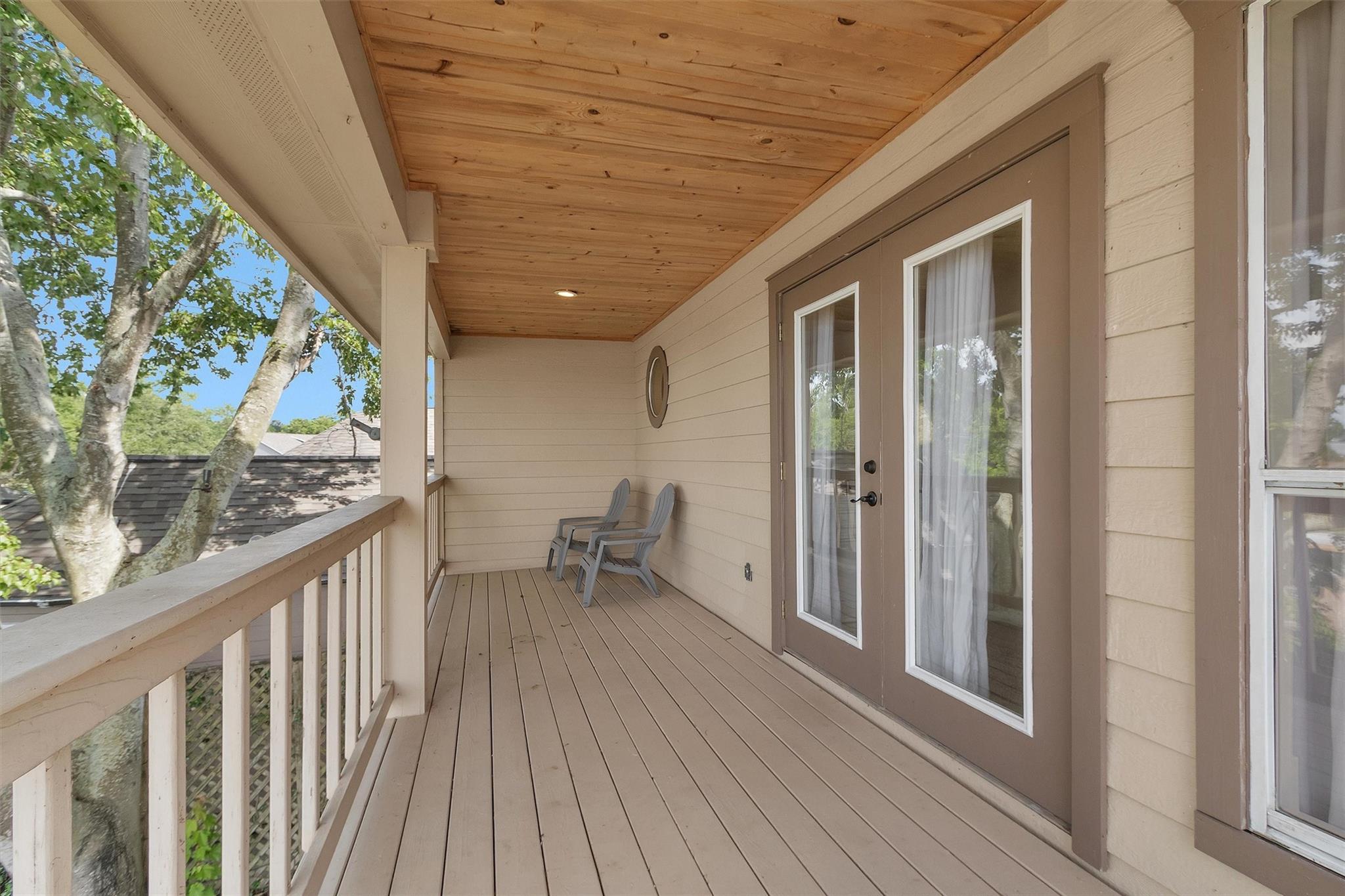1130 Lake View Drive