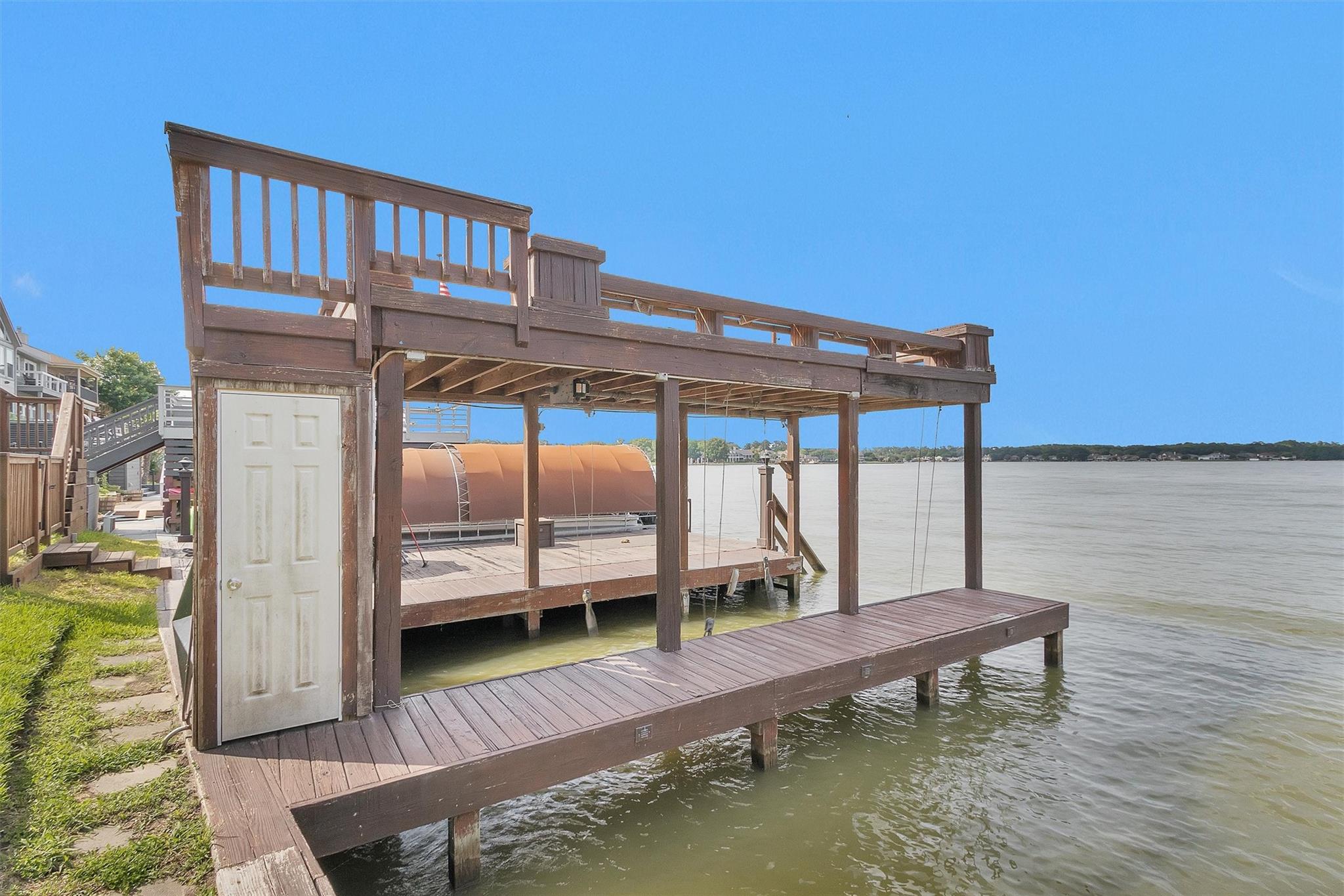 1130 Lake View Drive