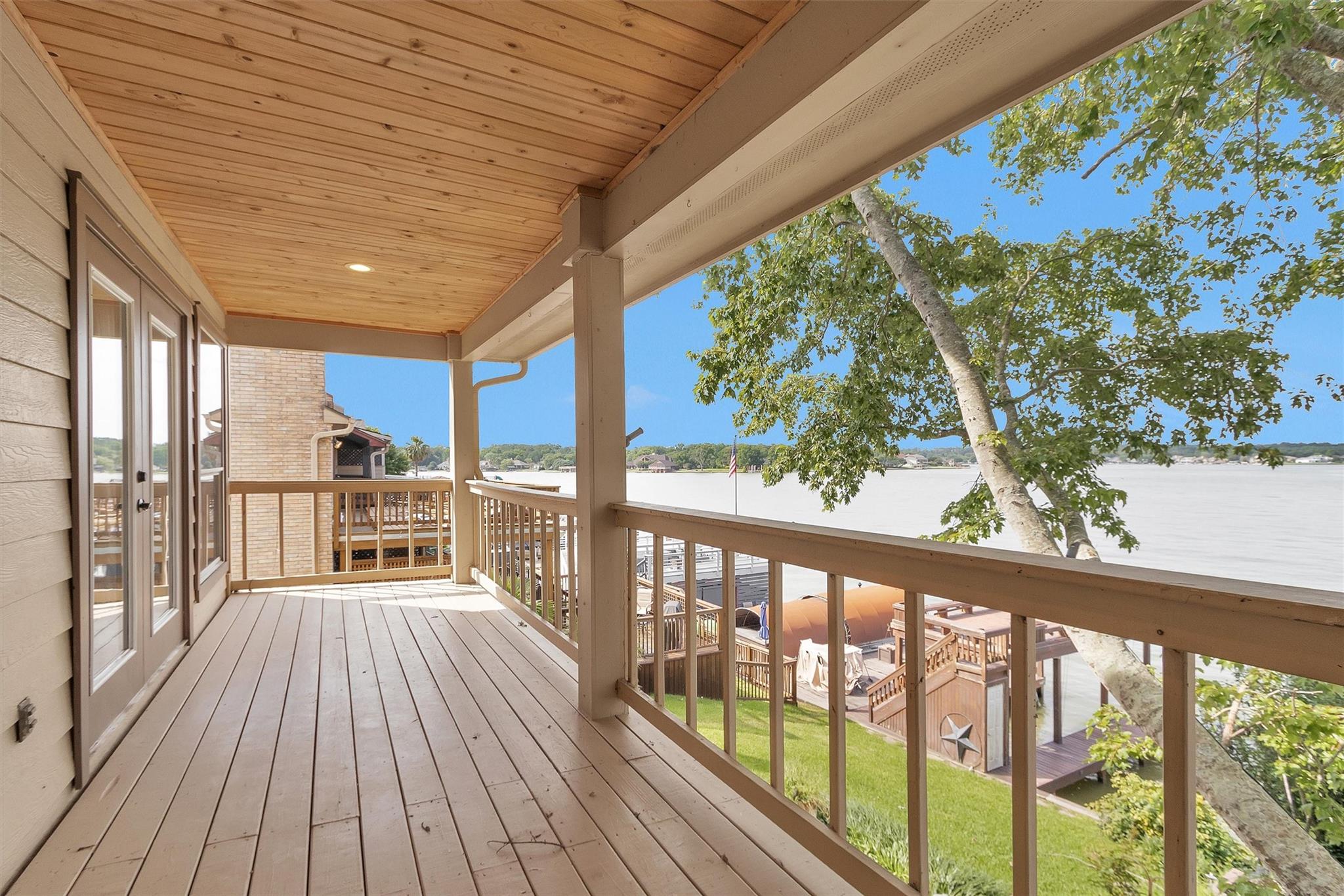 1130 Lake View Drive