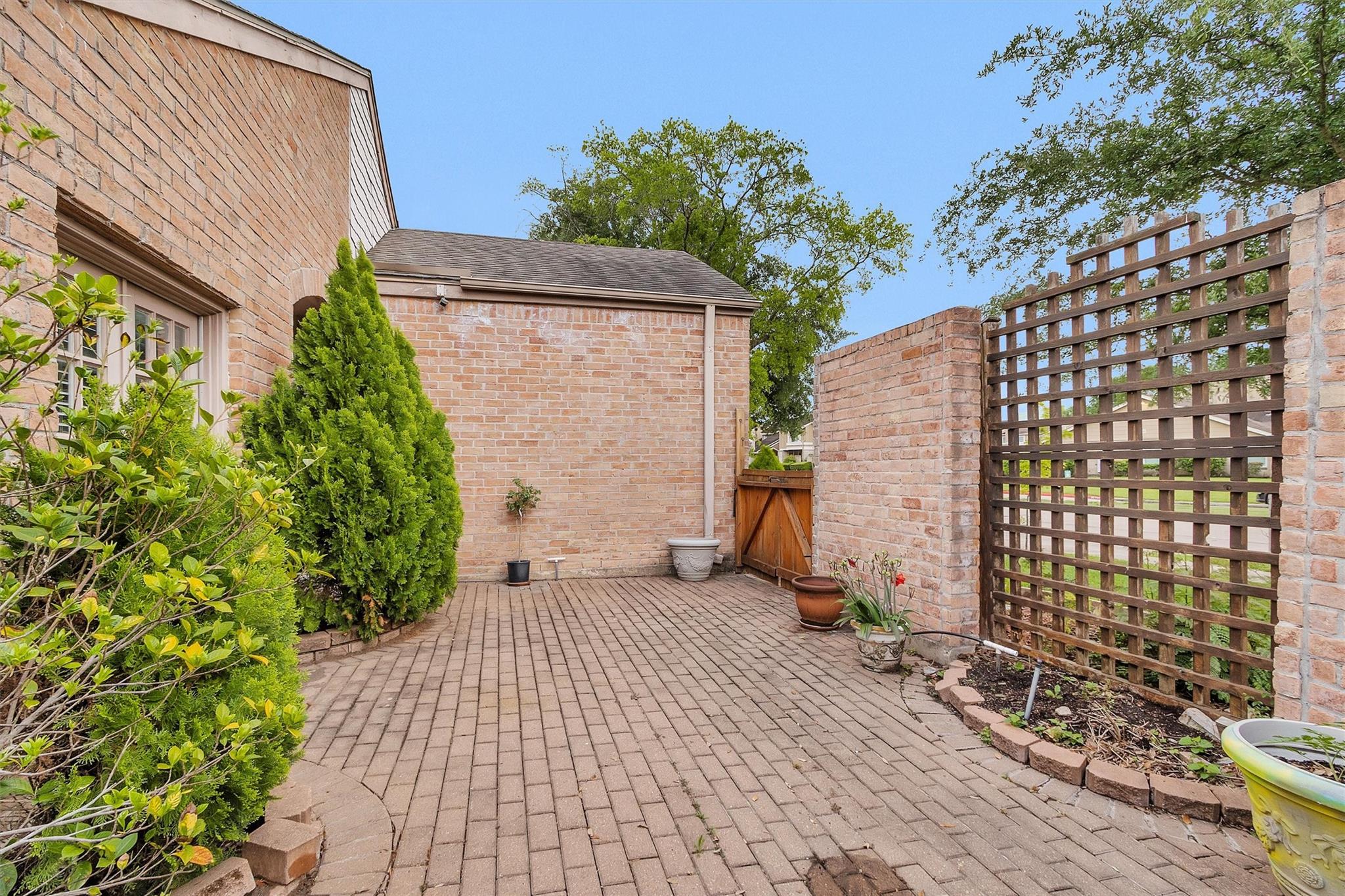 11634 Southlake Drive