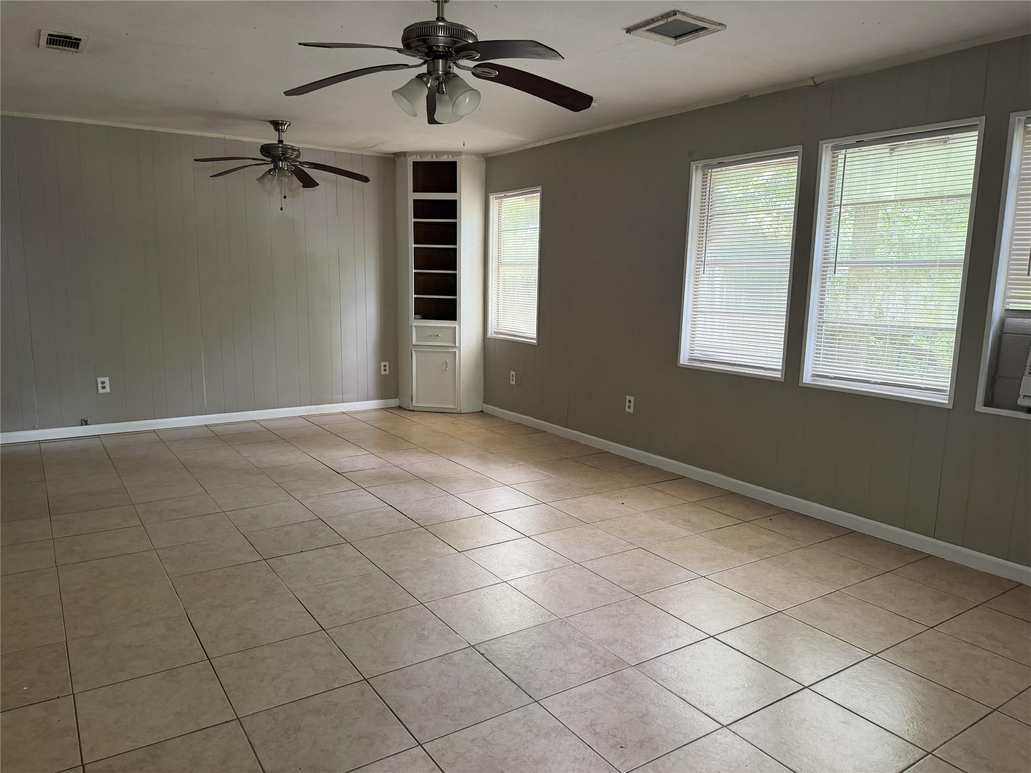 5764 Cessna Drive