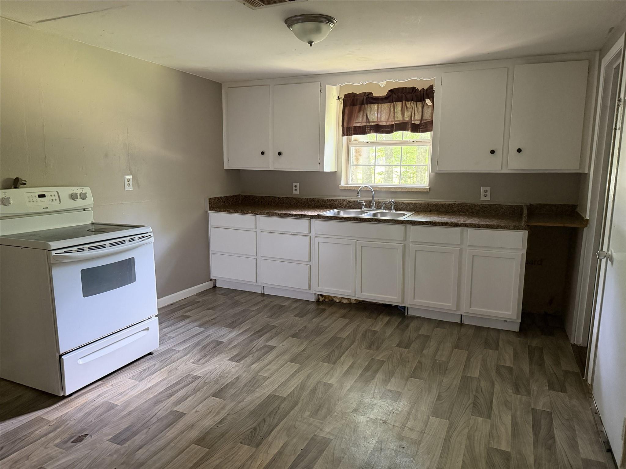 5764 Cessna Drive