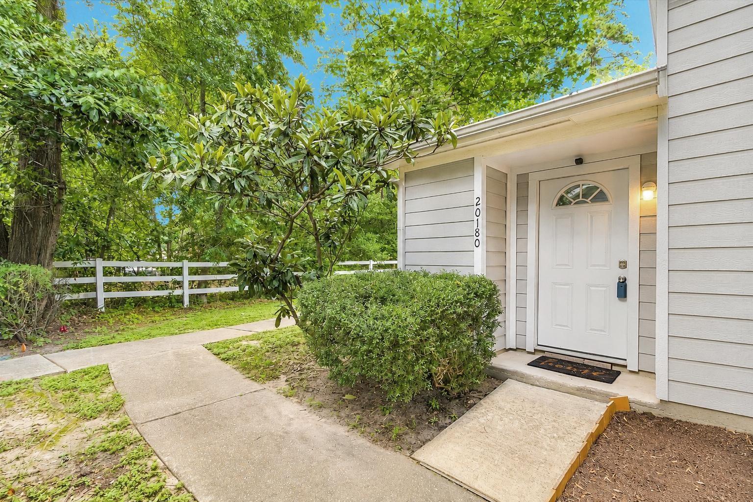 20180 Aldens Oak
