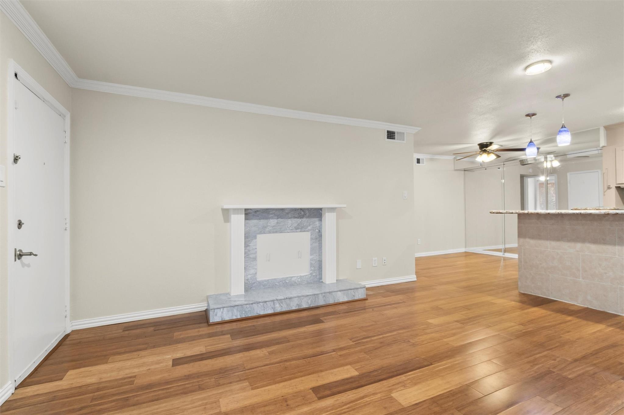 4635 Wild Indigo Street # 512