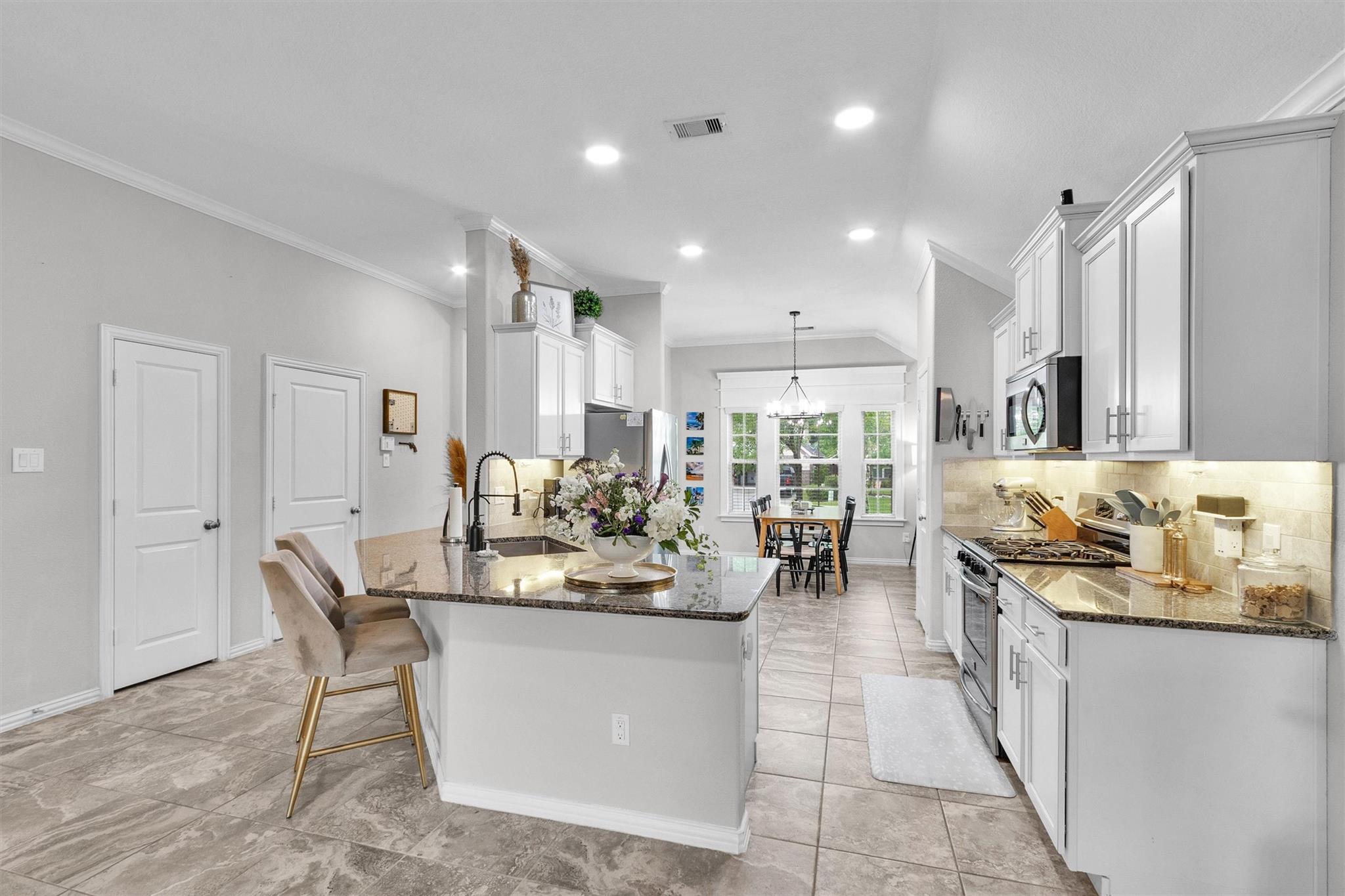 2116 Moss Creek Lane
