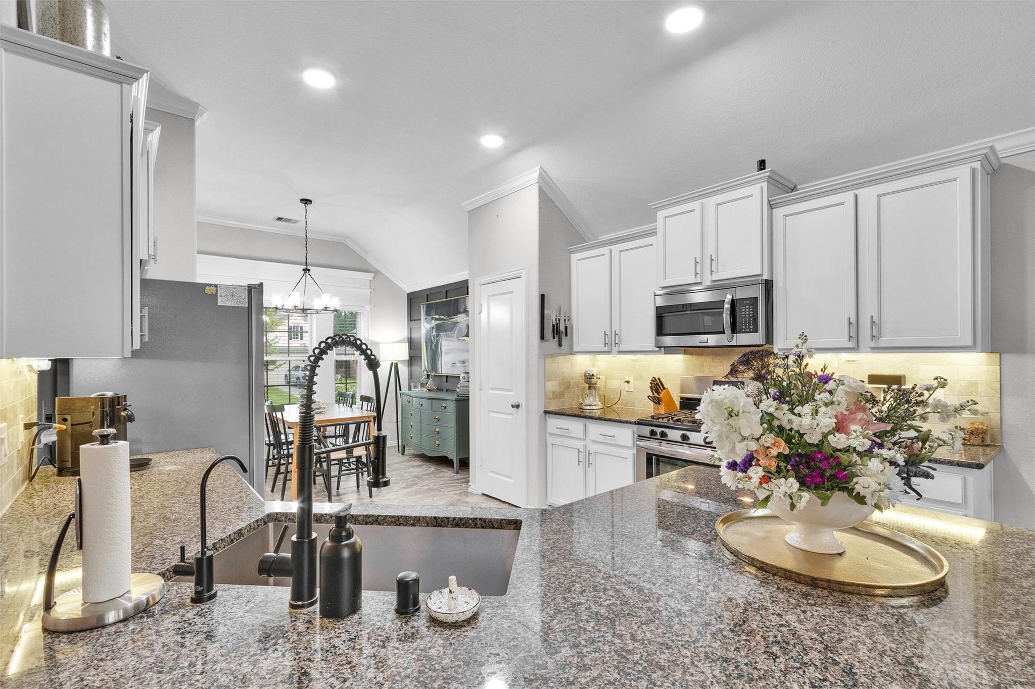2116 Moss Creek Lane