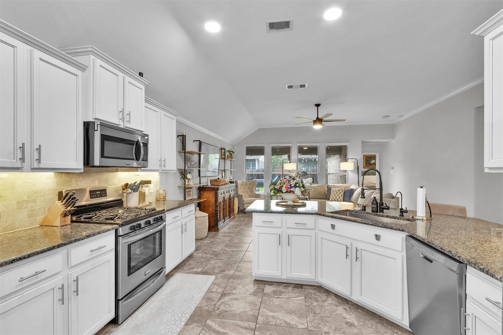 2116 Moss Creek Lane