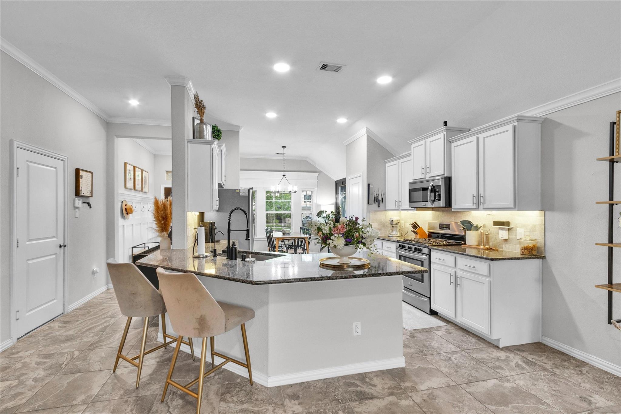 2116 Moss Creek Lane
