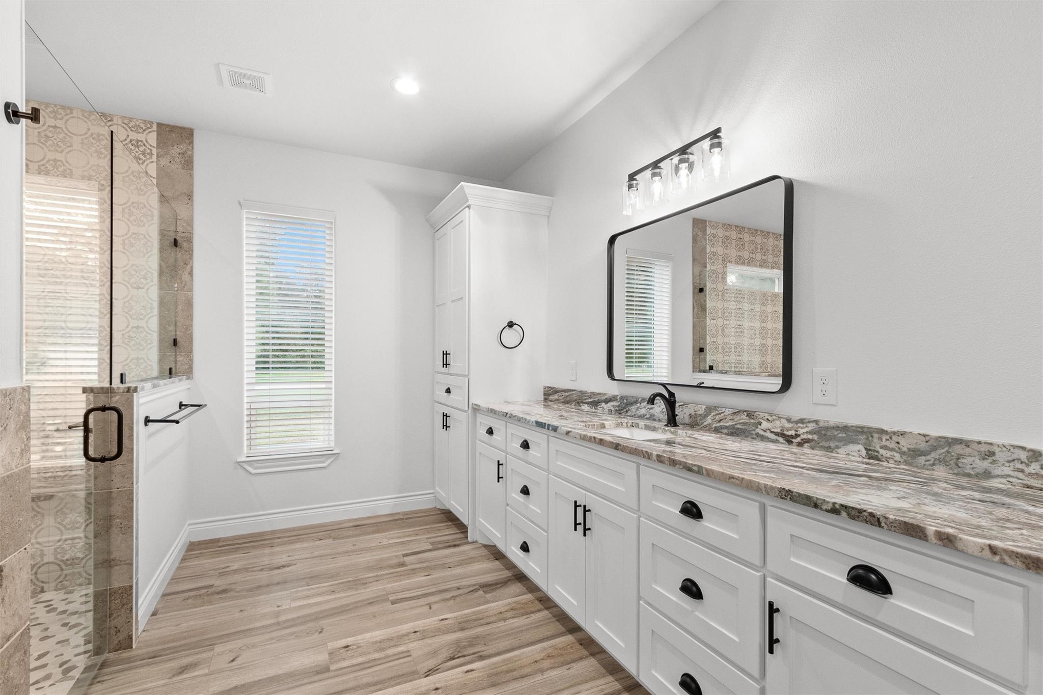 9115 Bush Buck Lane
