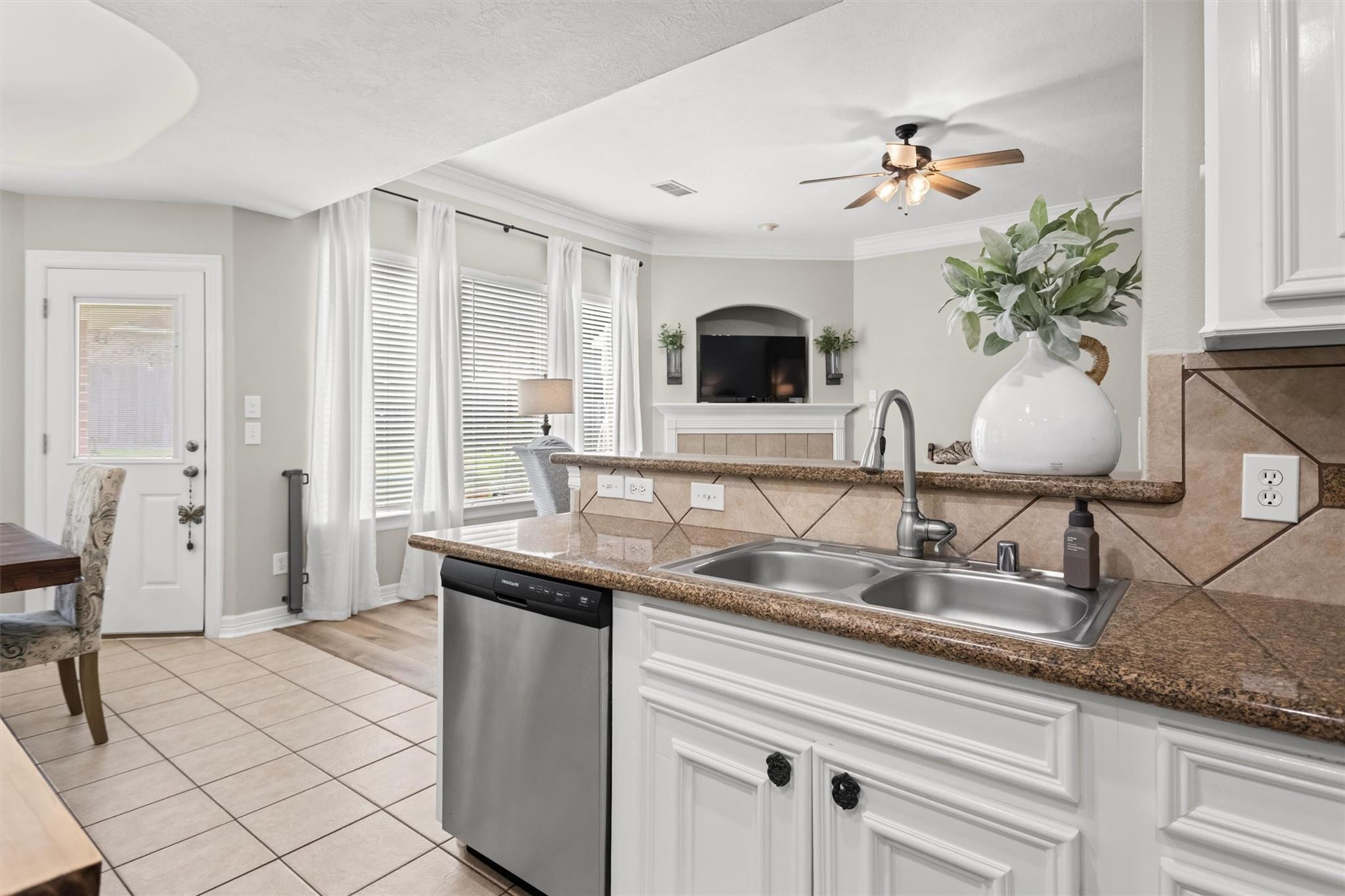 12762 Point Aquarius Boulevard