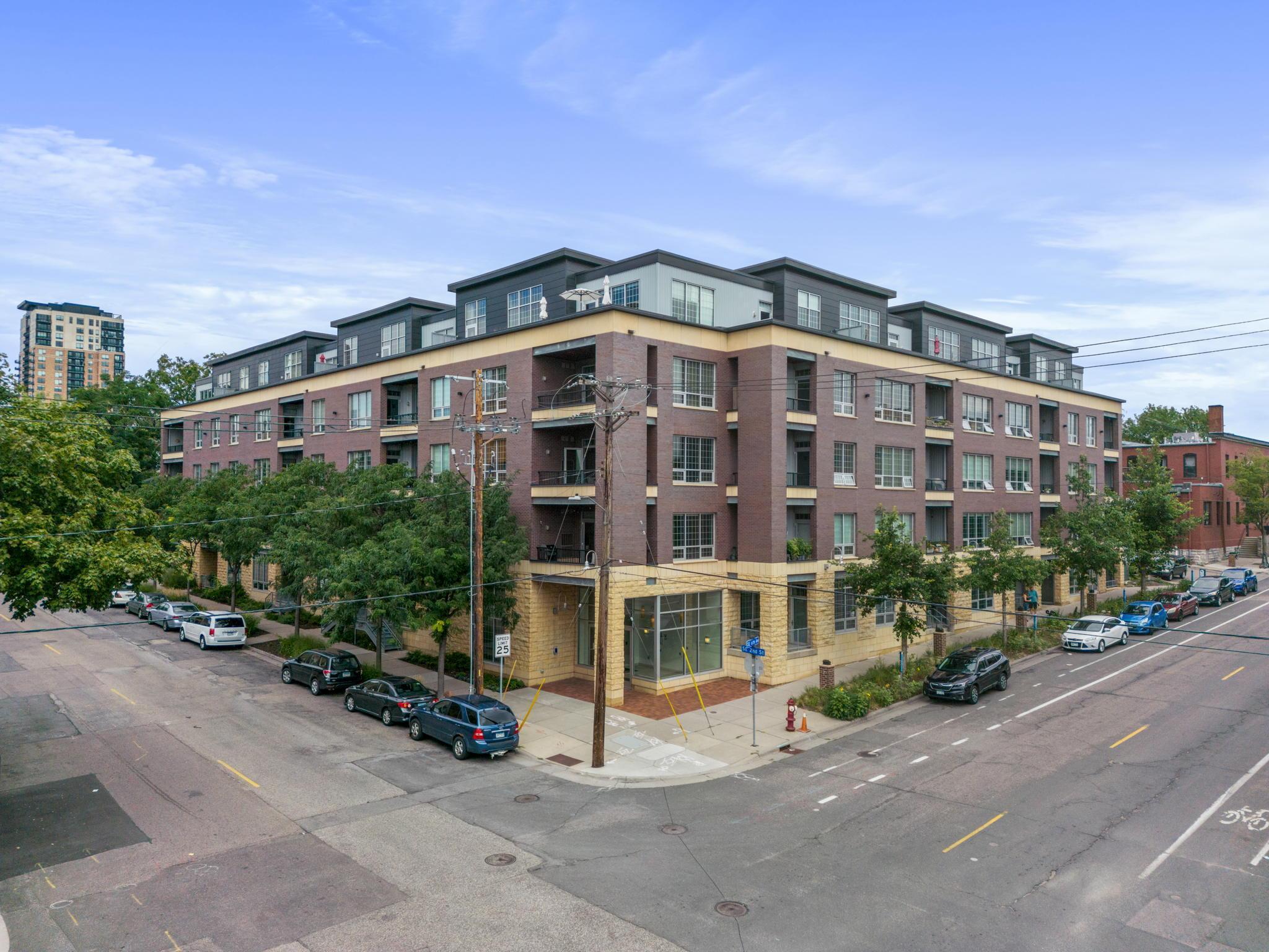 521 2nd Street SE Unit: 210