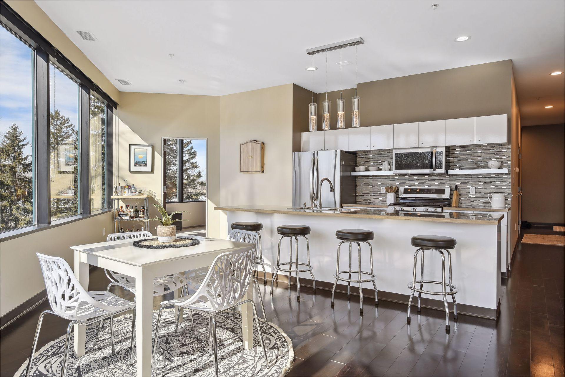 5601 Smetana Drive Unit: 204