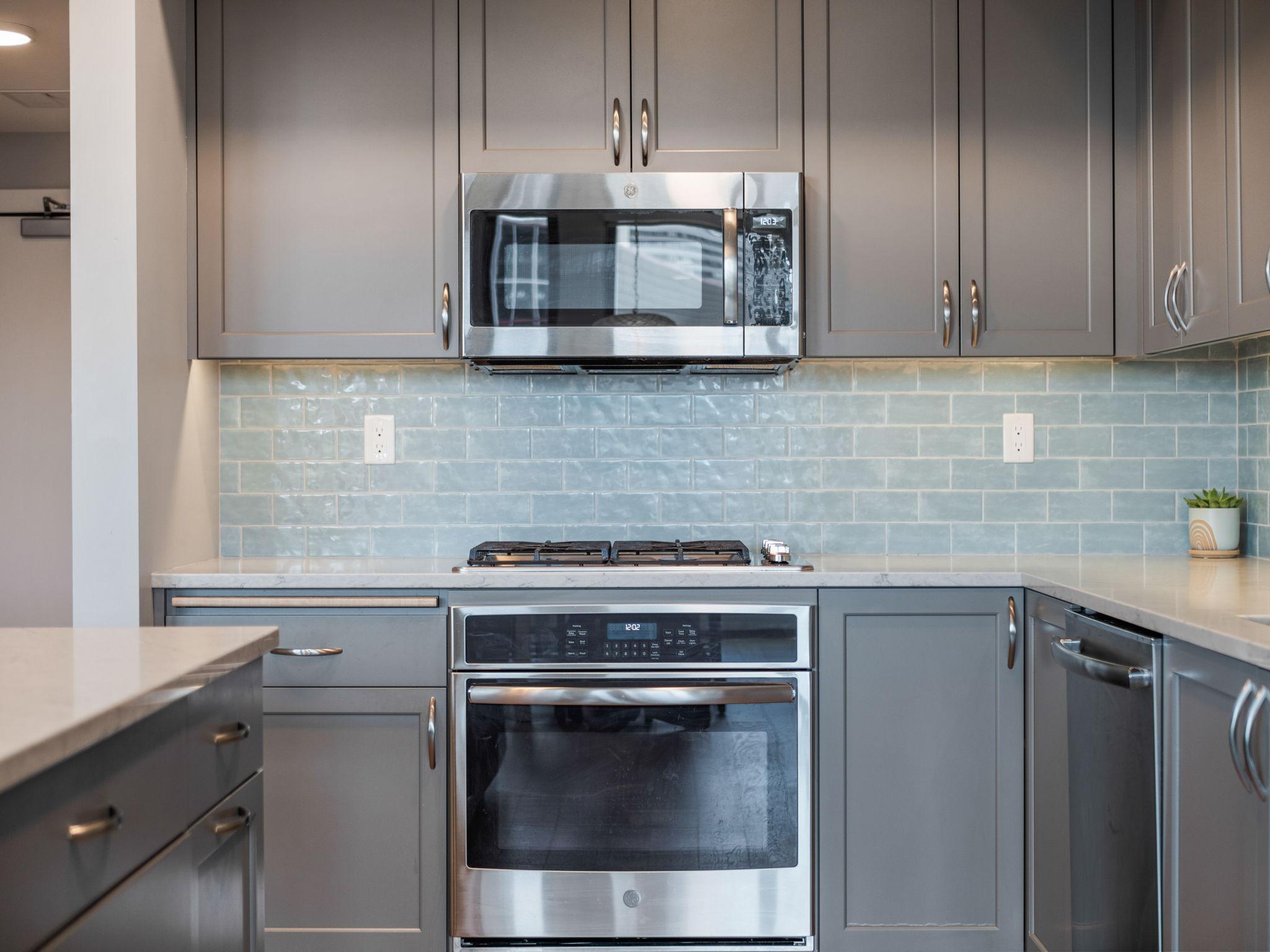 1240 S 2nd Street Unit: 605