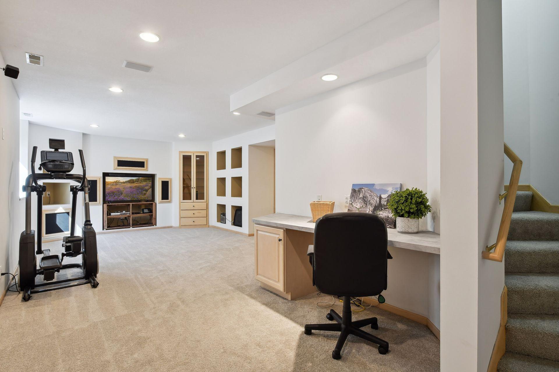 17987 Clear Spring Lane