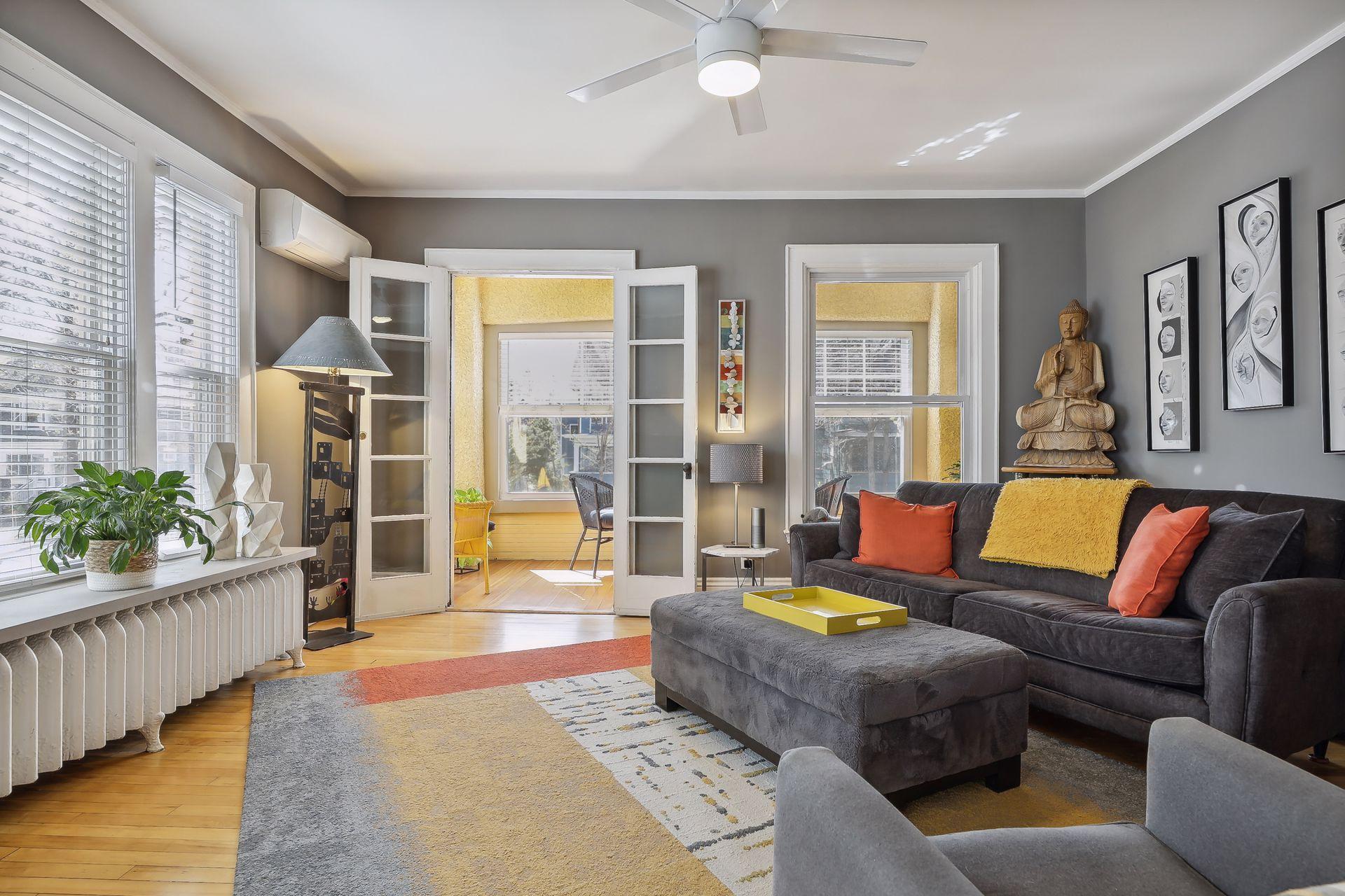 2011 Emerson Avenue S Unit: 102
