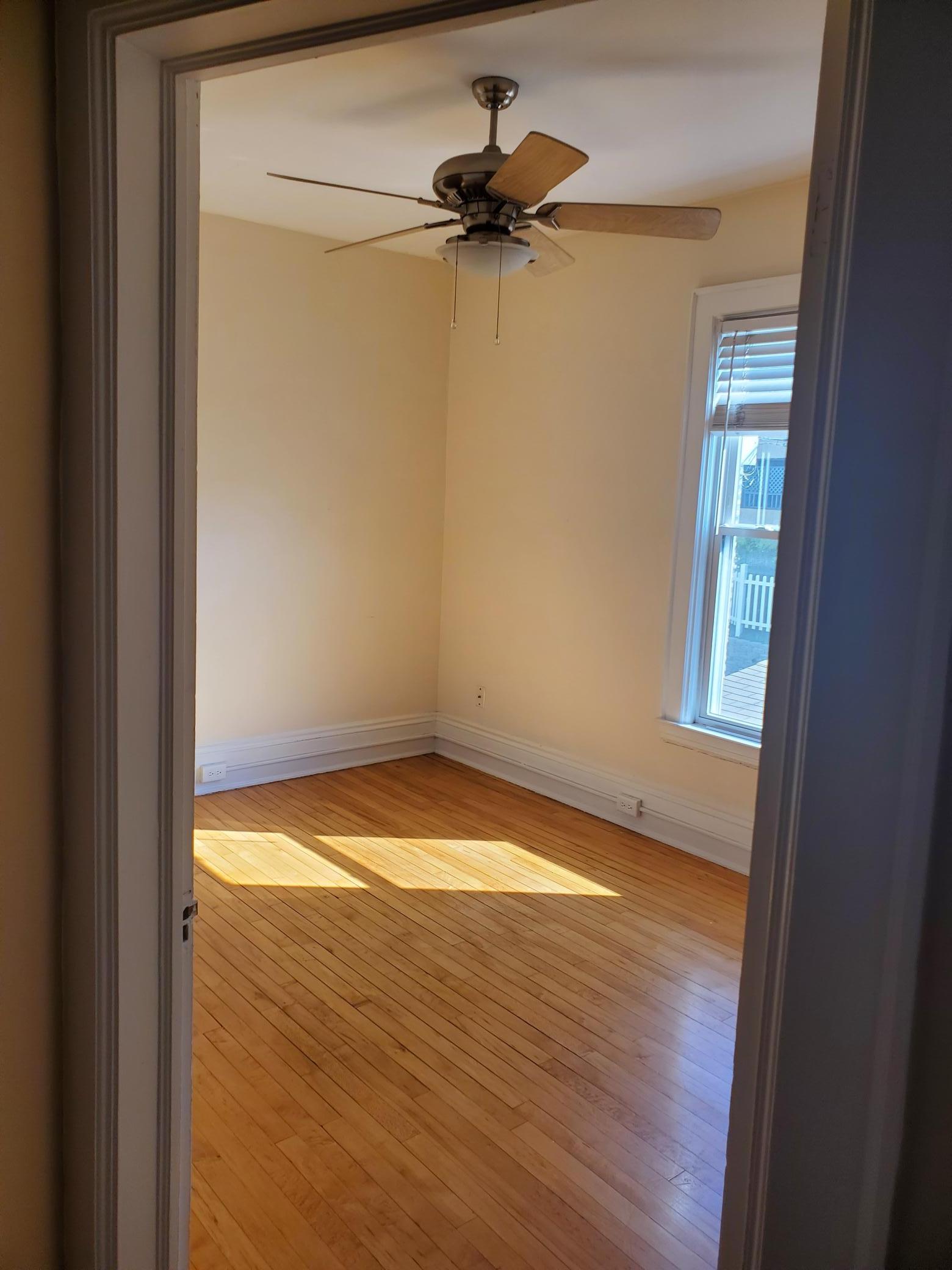 2011 Emerson Avenue S Unit: 201