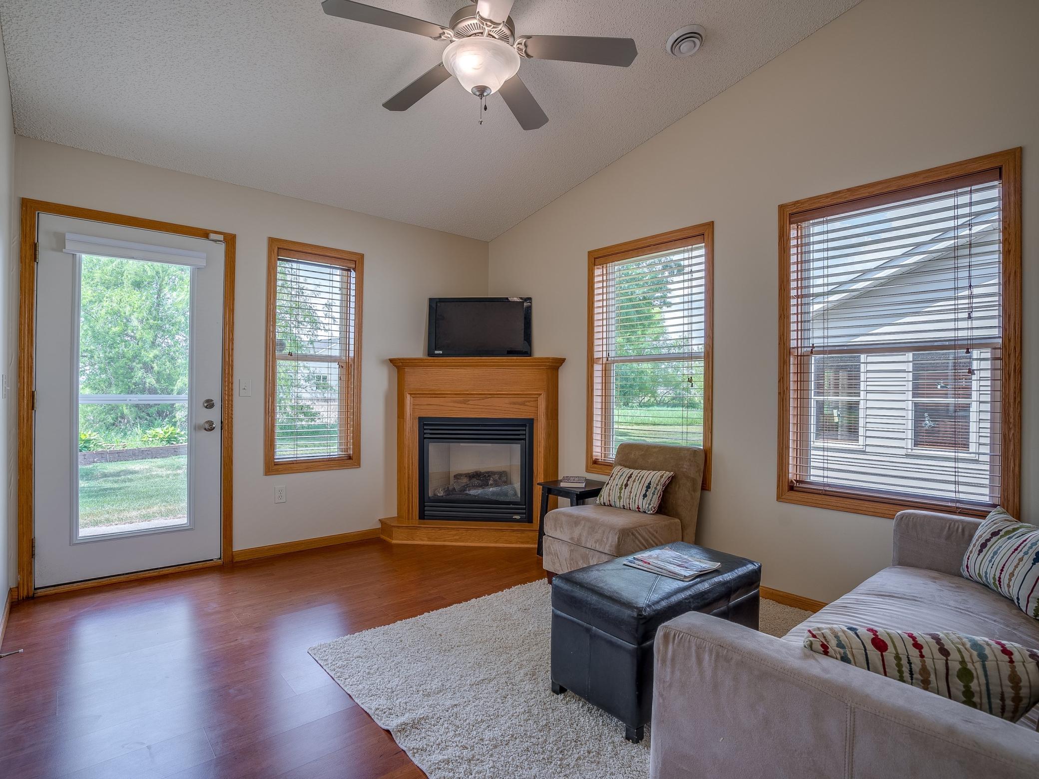 7398 Kahler Circle NE