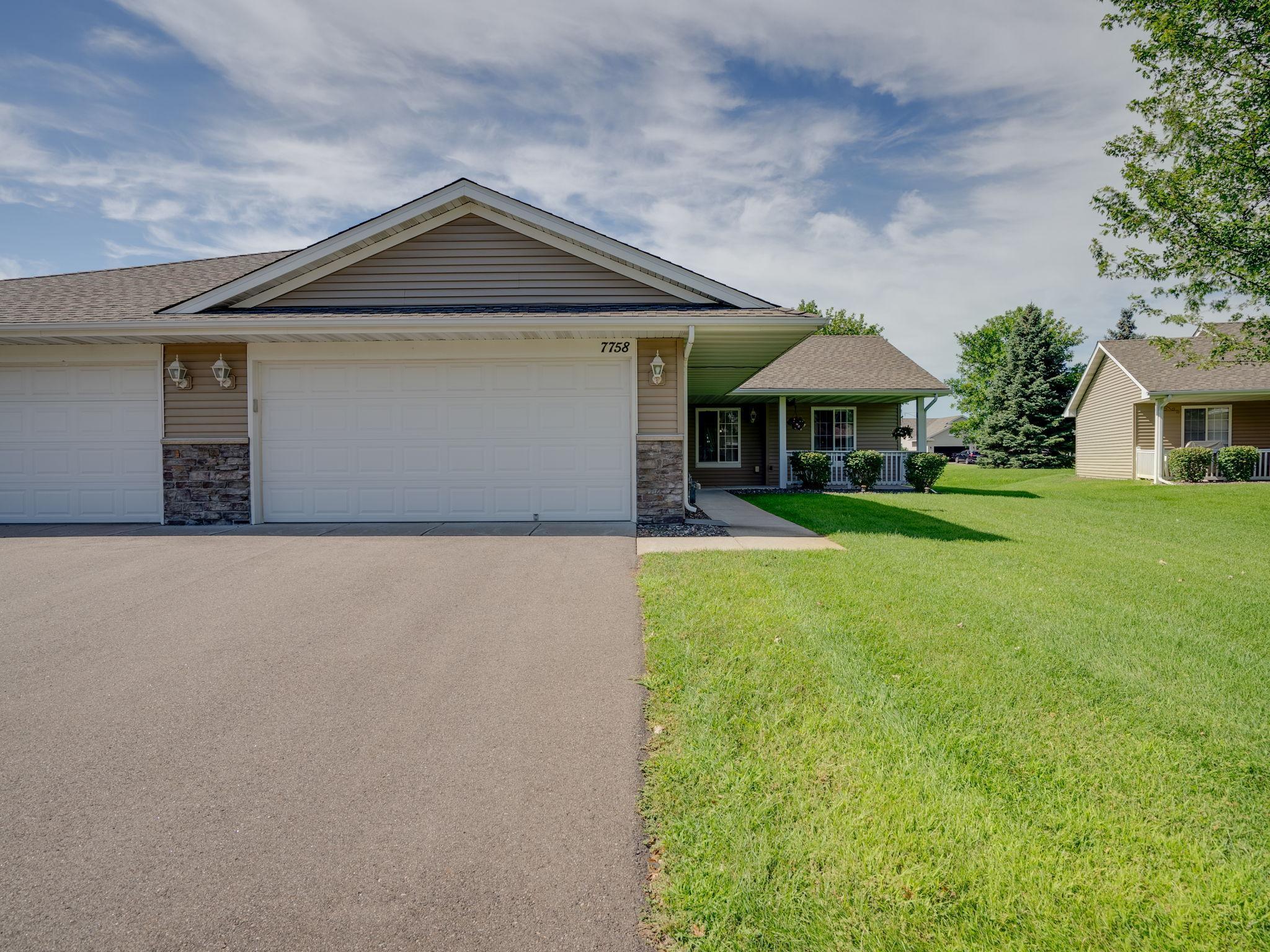 7758 Palisades Avenue NE