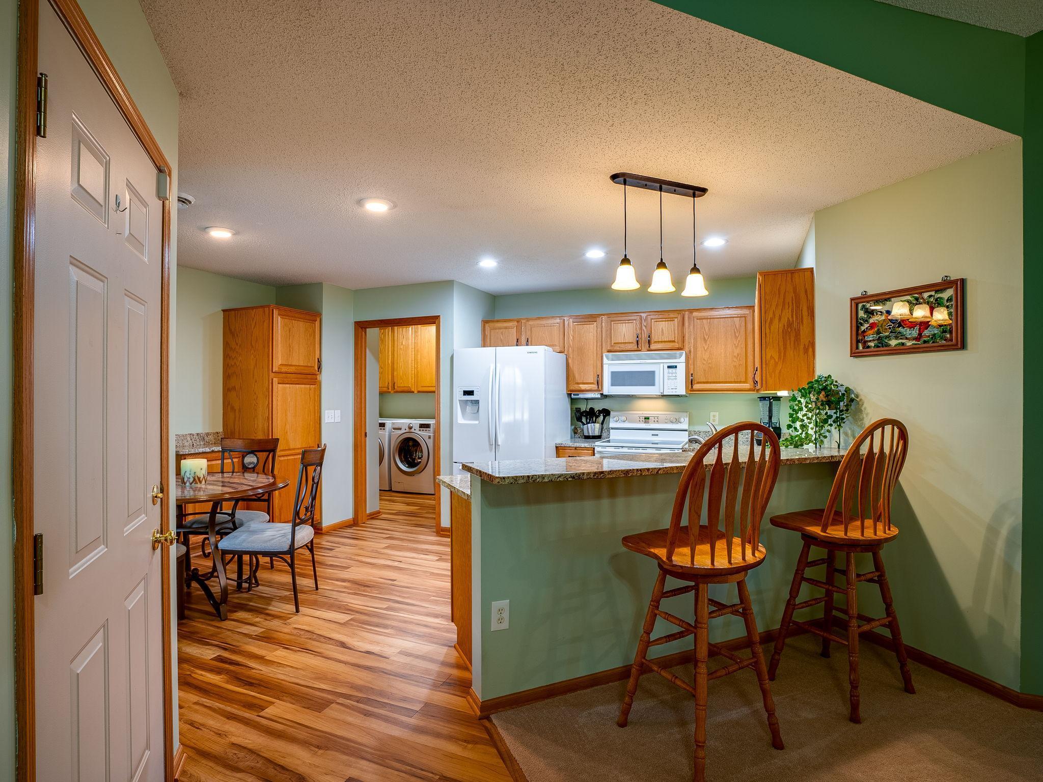 7758 Palisades Avenue NE