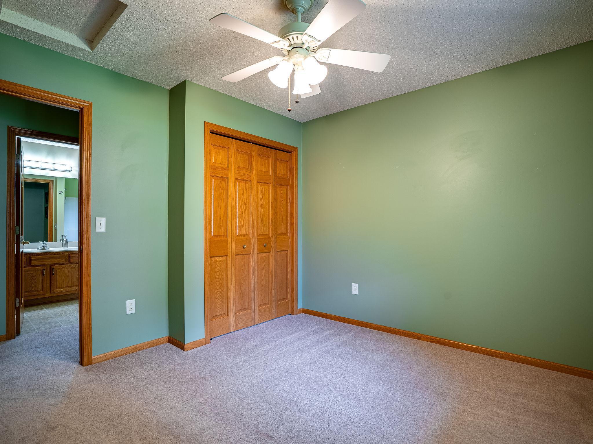 7758 Palisades Avenue NE